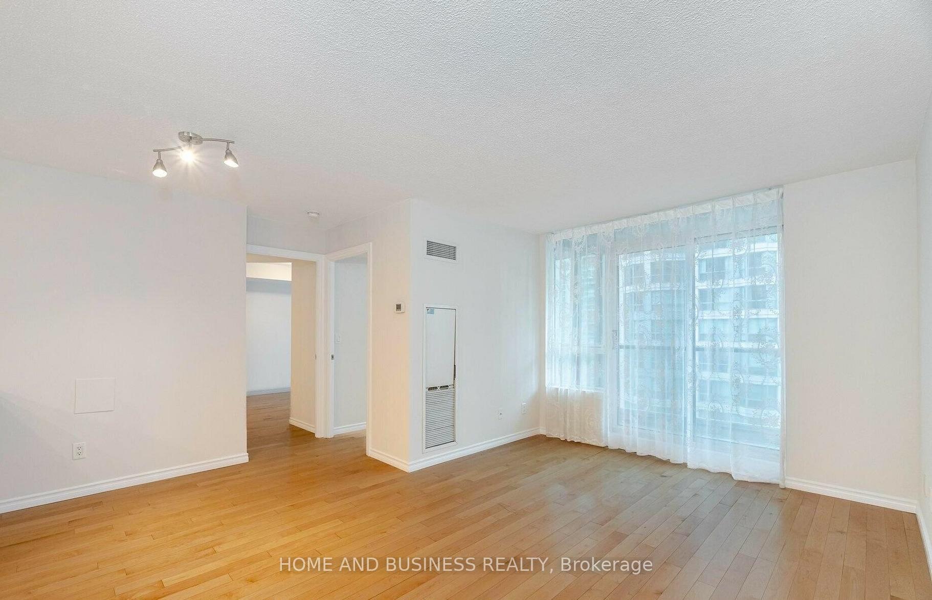 Photo 7 of Unit 1505, 12 Yonge Street, Toronto, Waterfront Communities — HOMEH