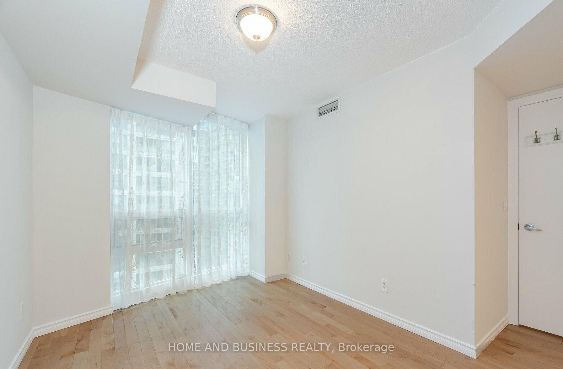 Photo 12 of Unit 1505, 12 Yonge Street, Toronto, Waterfront Communities — HOMEH