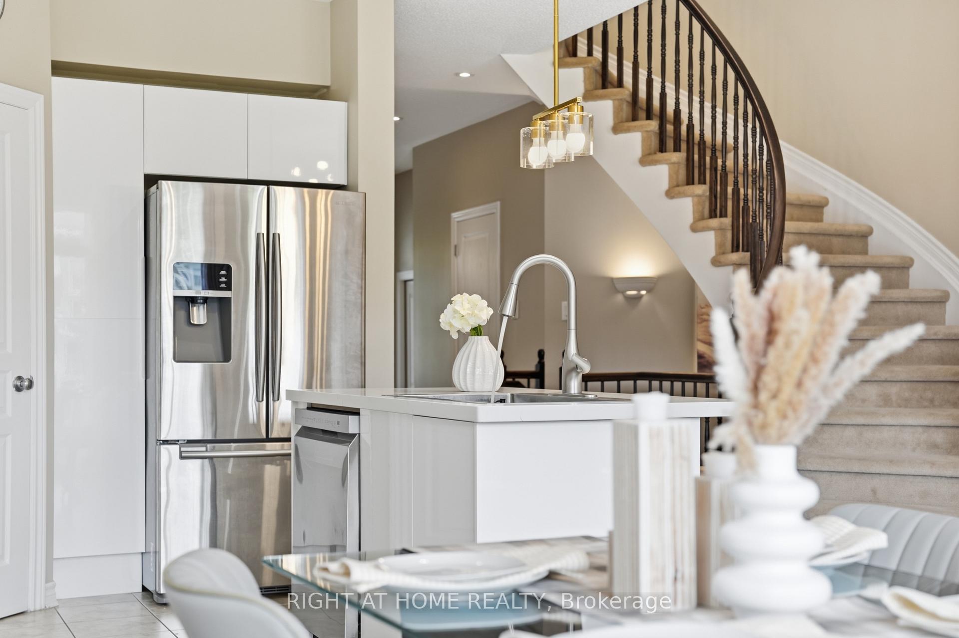 Photo 15 of 599 Remnor Avenue, Ottawa, Kanata - Kanata Lakes/Heritage Hills — HOMEH