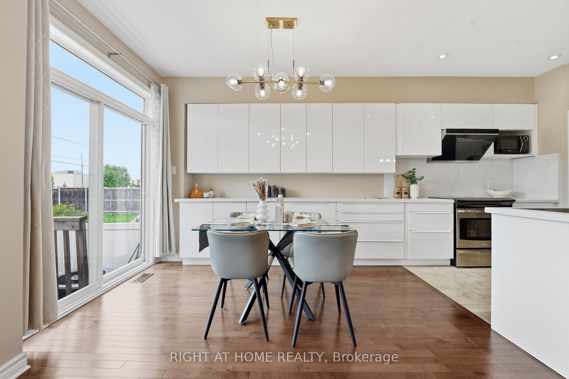 Photo 19 of 599 Remnor Avenue, Ottawa, Kanata - Kanata Lakes/Heritage Hills — HOMEH