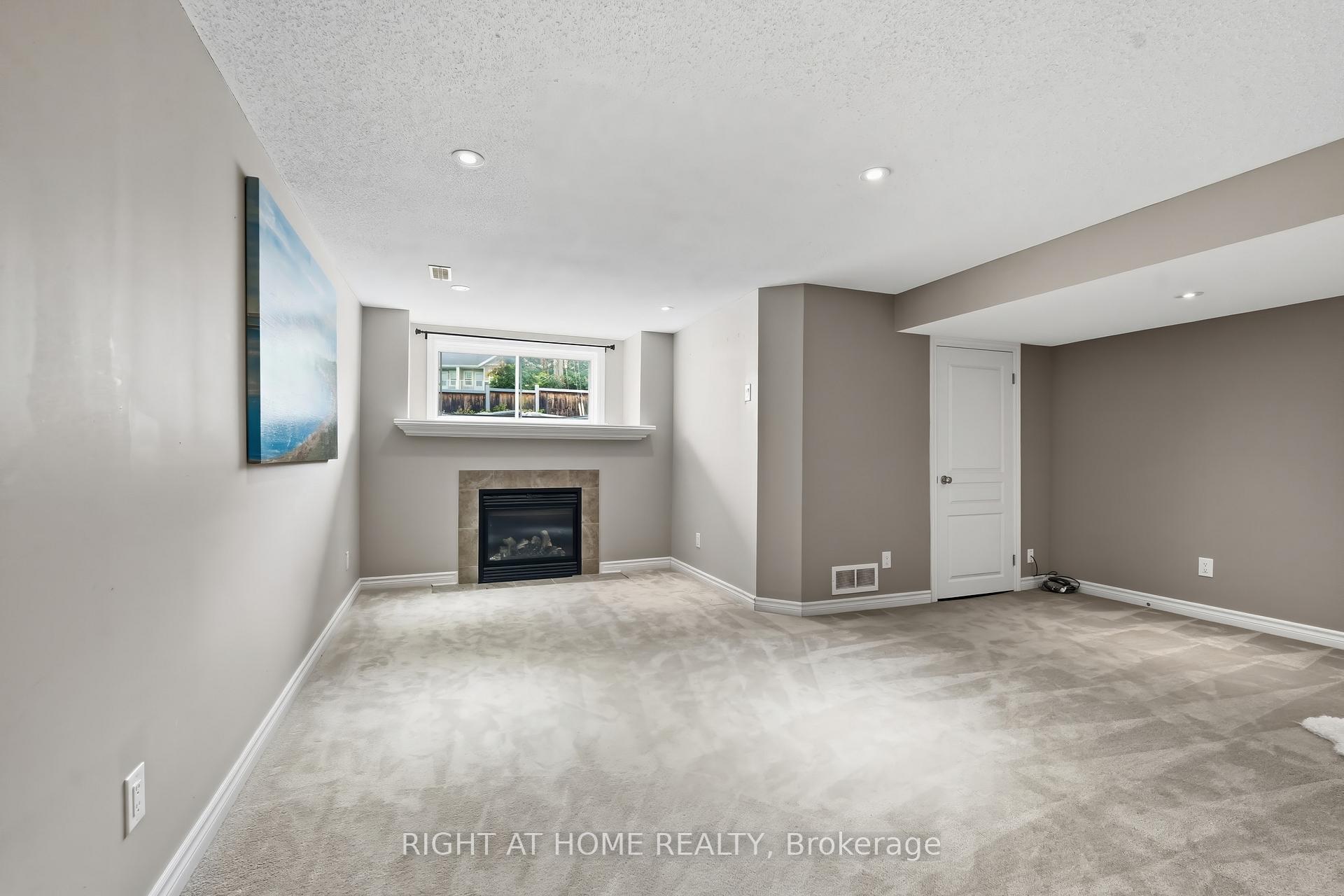 Photo 35 of 599 Remnor Avenue, Ottawa, Kanata - Kanata Lakes/Heritage Hills — HOMEH