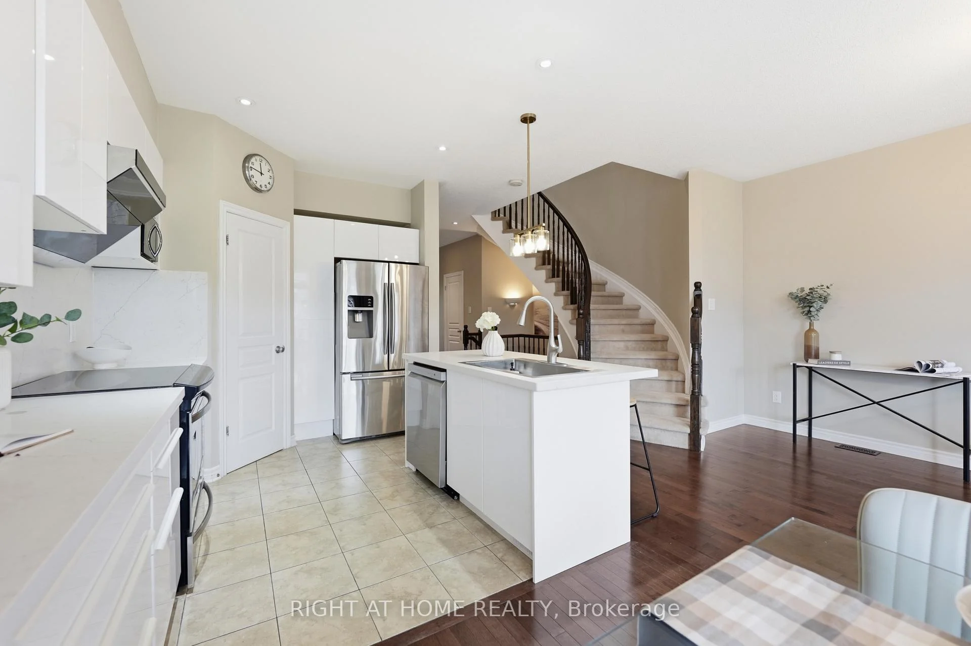 Photo 34 of 599 Remnor Avenue, Ottawa, Kanata - Kanata Lakes/Heritage Hills — HOMEH