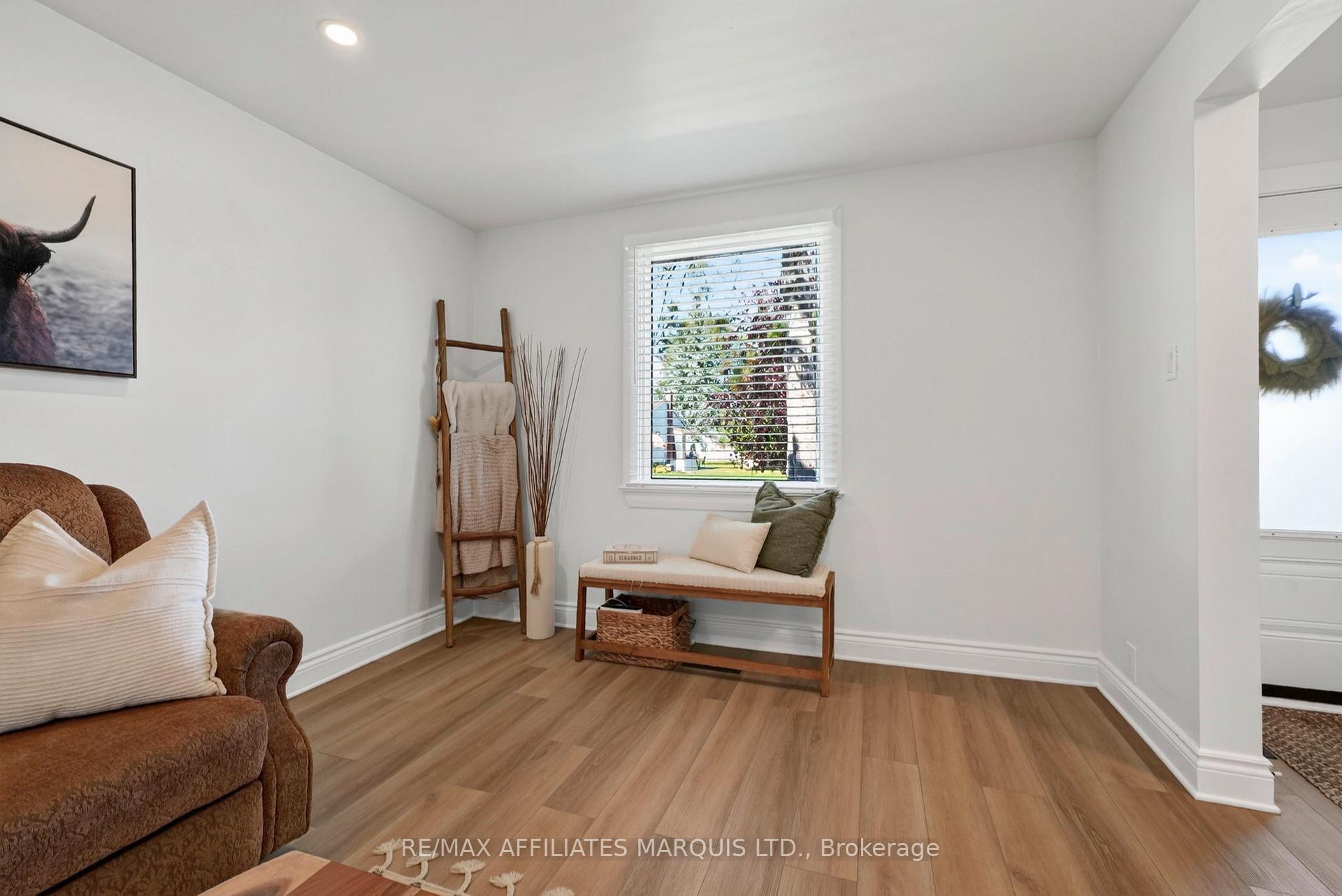 Photo 7 of 916 Leonard Avenue, Cornwall, Cornwall — HOMEH