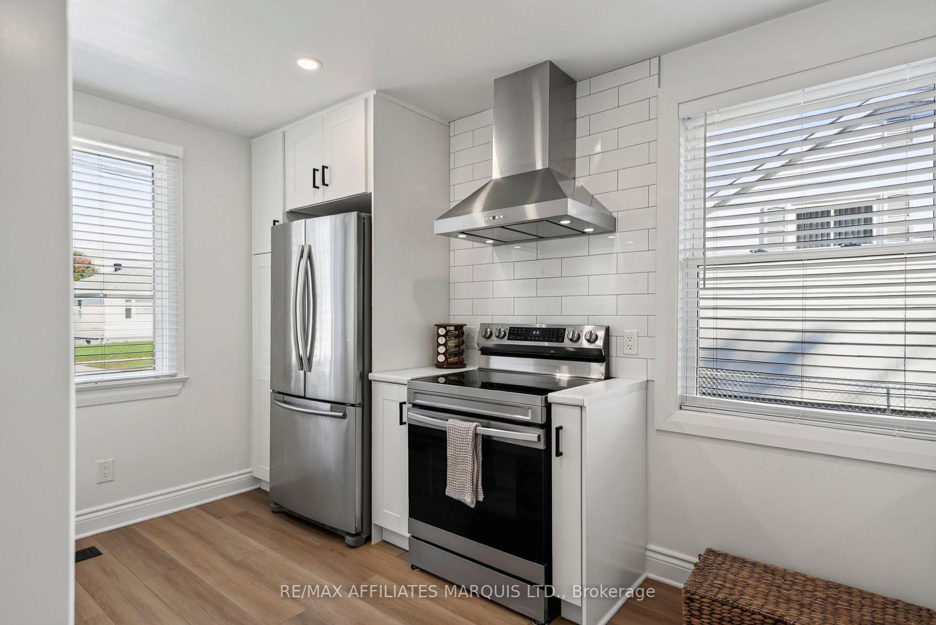 Photo 14 of 916 Leonard Avenue, Cornwall, Cornwall — HOMEH