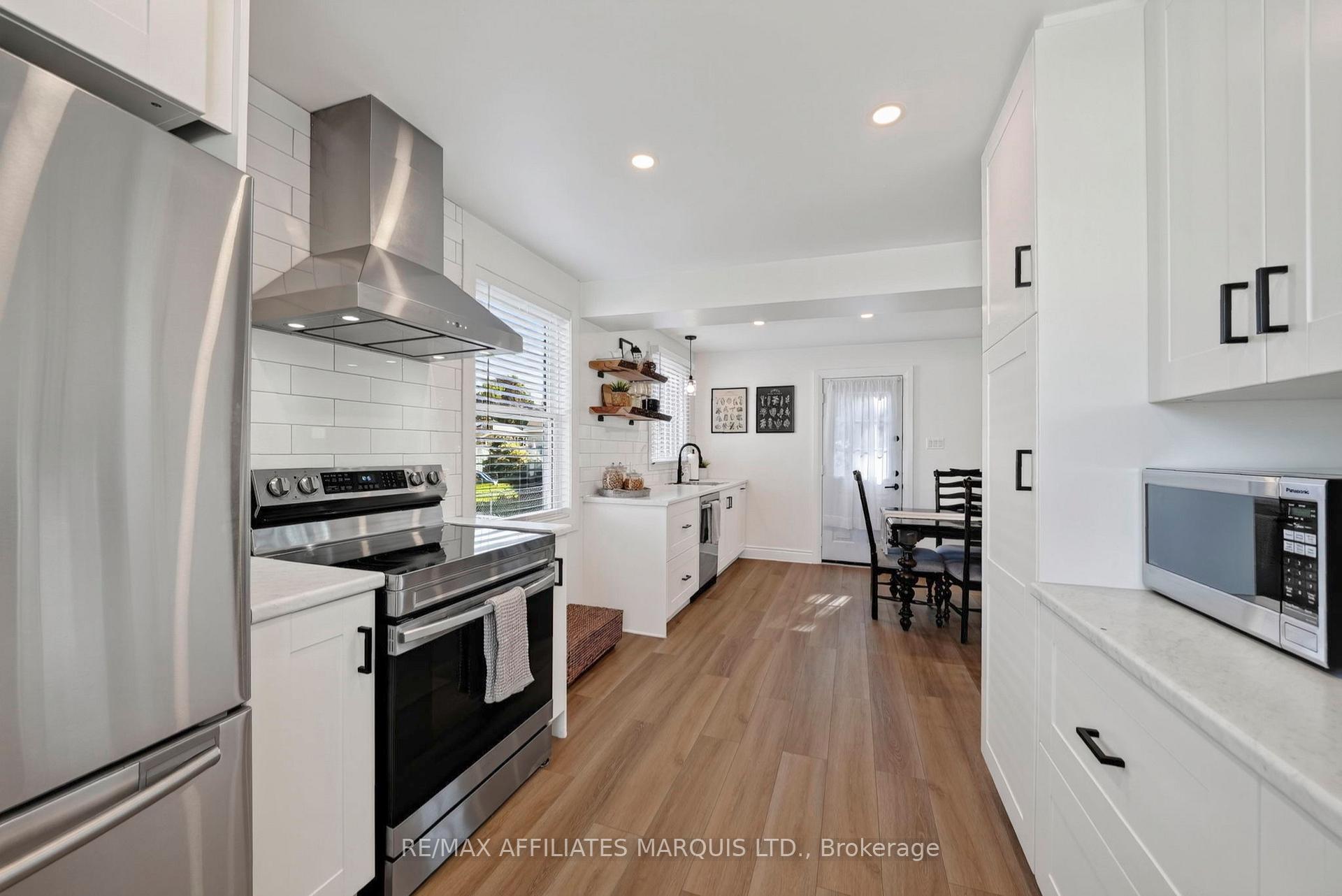 Photo 16 of 916 Leonard Avenue, Cornwall, Cornwall — HOMEH