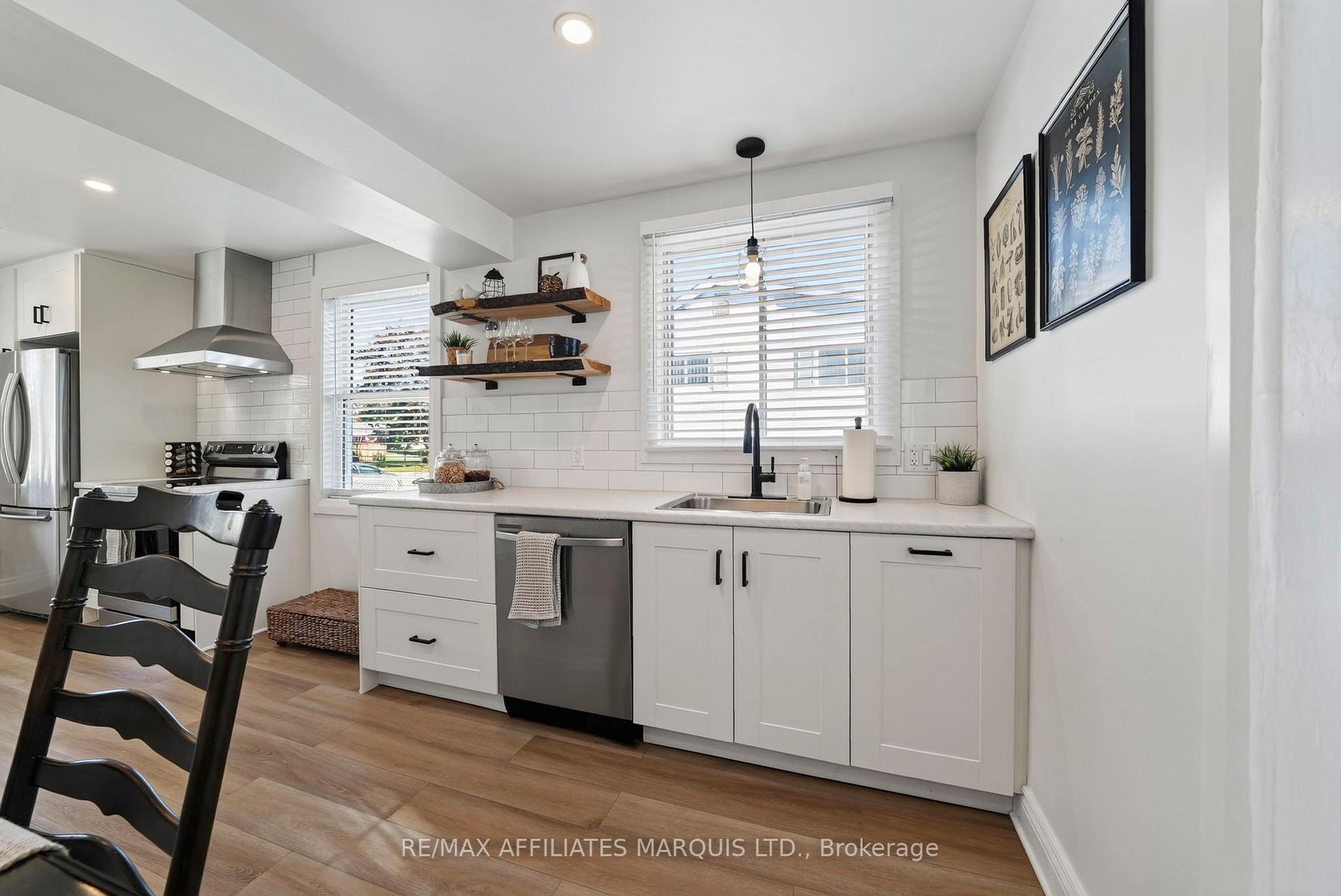 Photo 17 of 916 Leonard Avenue, Cornwall, Cornwall — HOMEH