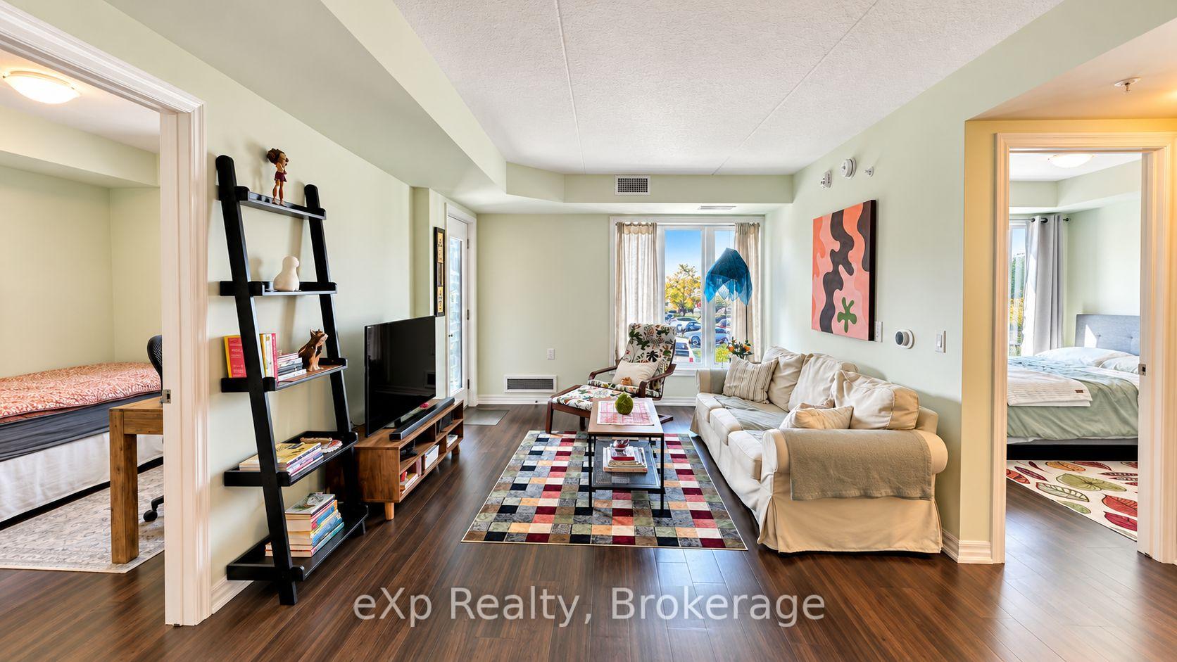 Photo 2 of Unit 108, 104 Summit Ridge Drive, Guelph, Grange Road — HOMEH
