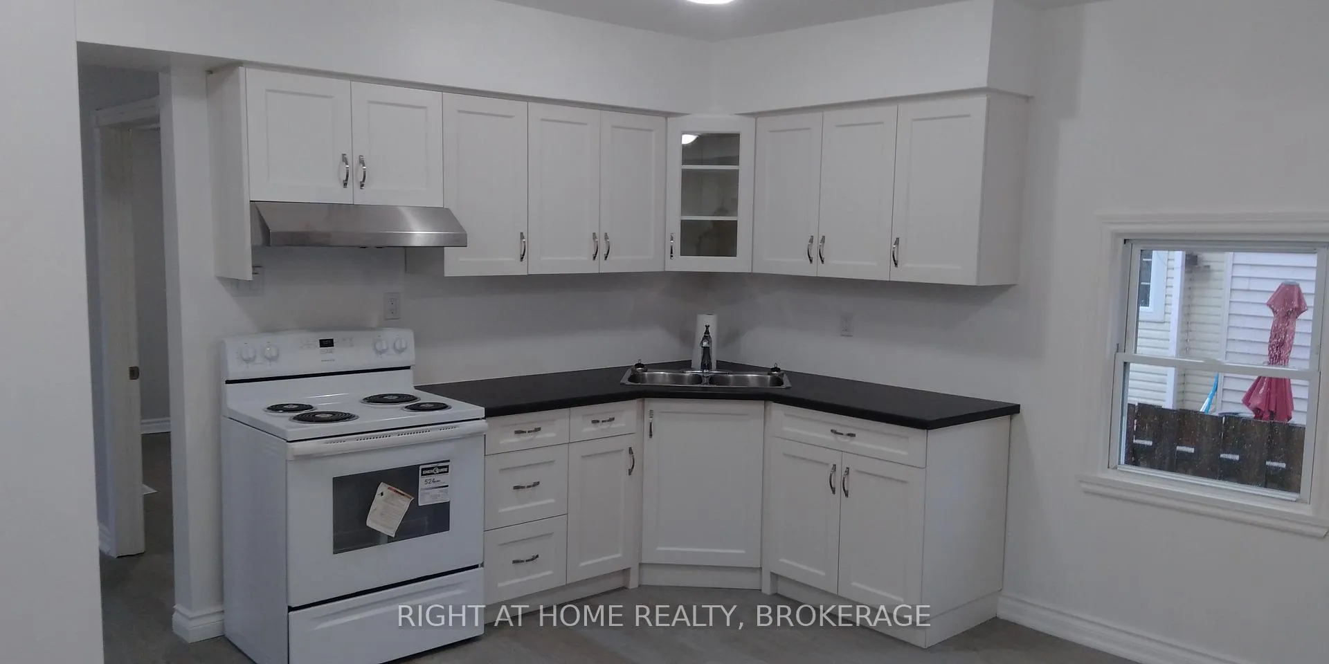 Photo 19 of Unit Main, 34 Junkin Street, St. Catharines, Downtown — HOMEH