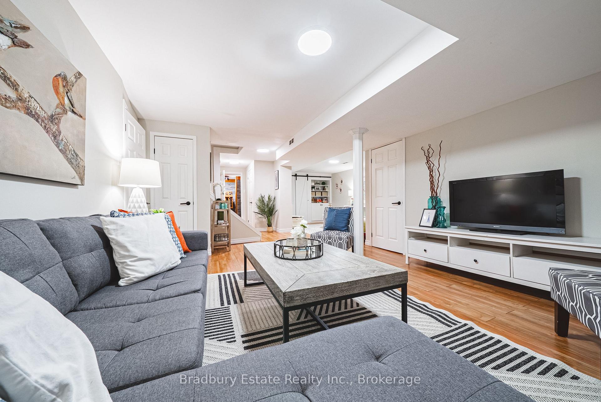 Photo 29 of 100 Chudleigh Street, Hamilton, Waterdown — HOMEH