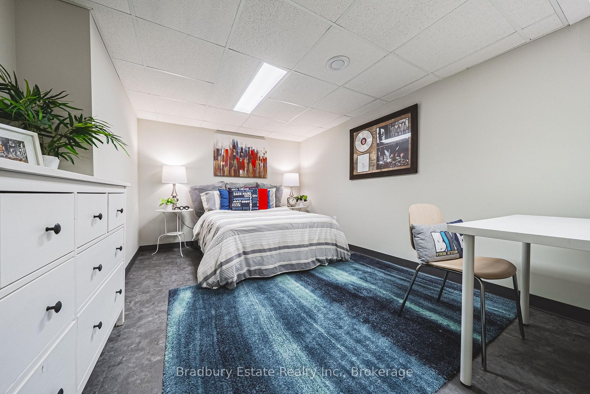 Photo 31 of 100 Chudleigh Street, Hamilton, Waterdown — HOMEH