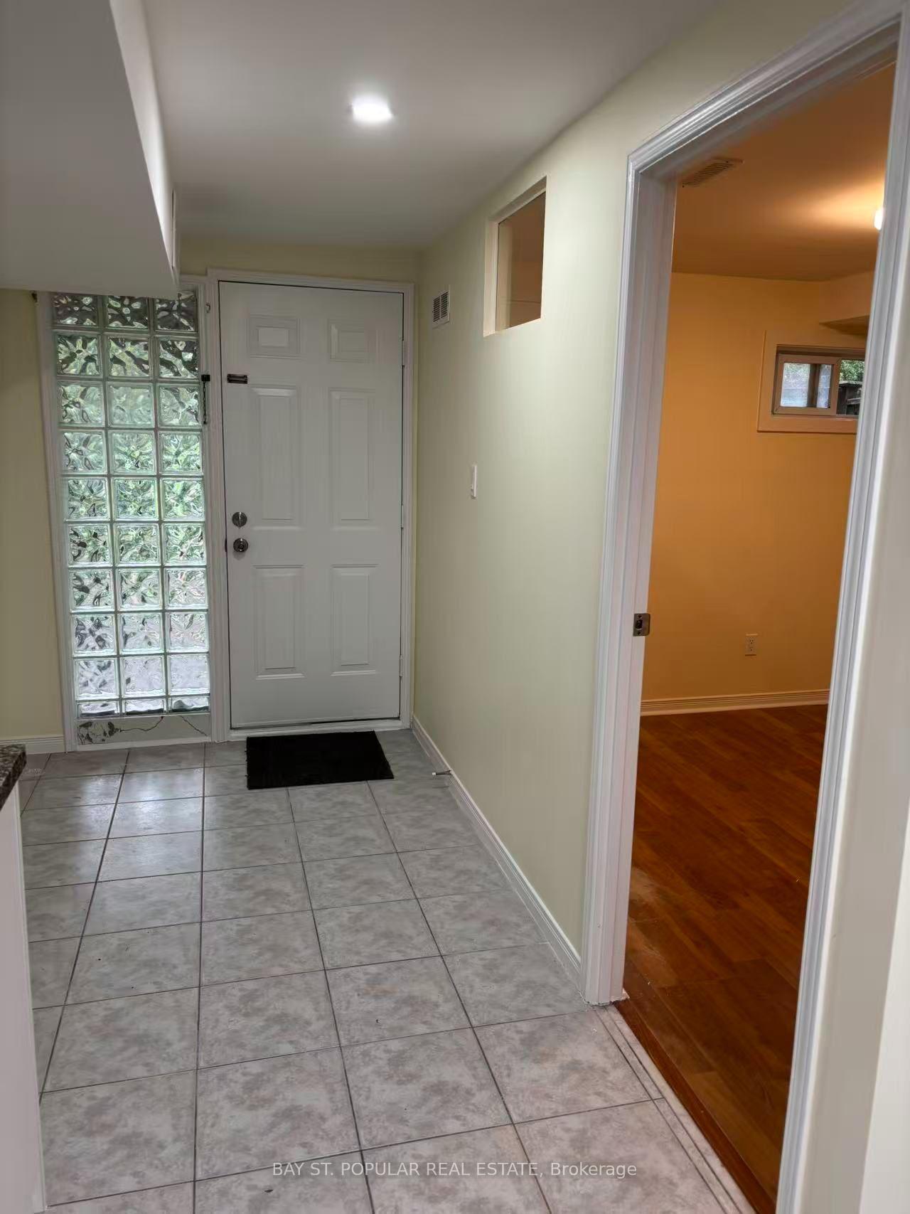 Photo 3 of Unit Bsmnt, 100 Seamist Crescent, Scarborough, Milliken — HOMEH