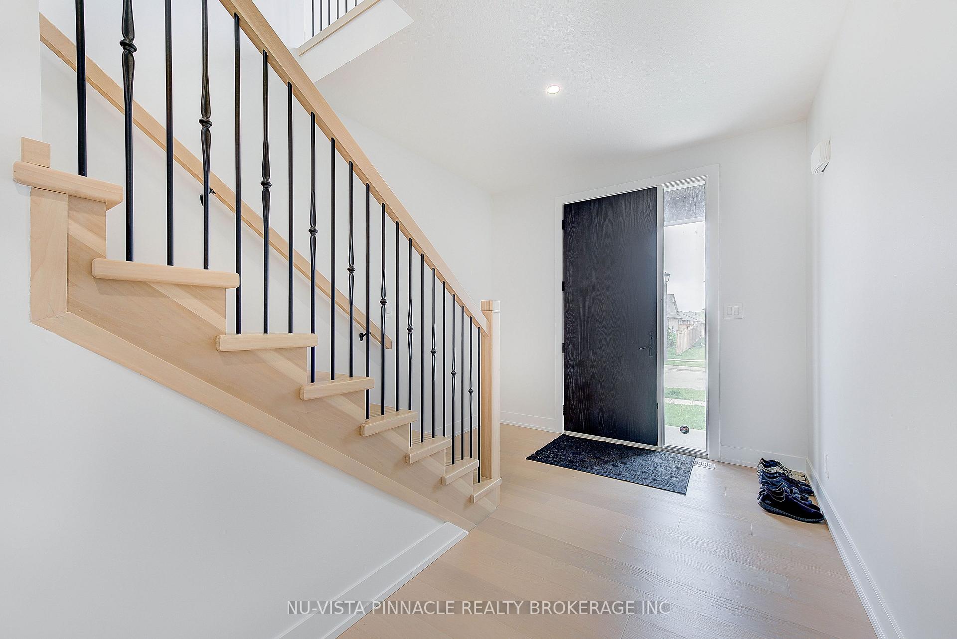 Photo 6 of 2617 Buroak Drive, London, North S — HOMEH