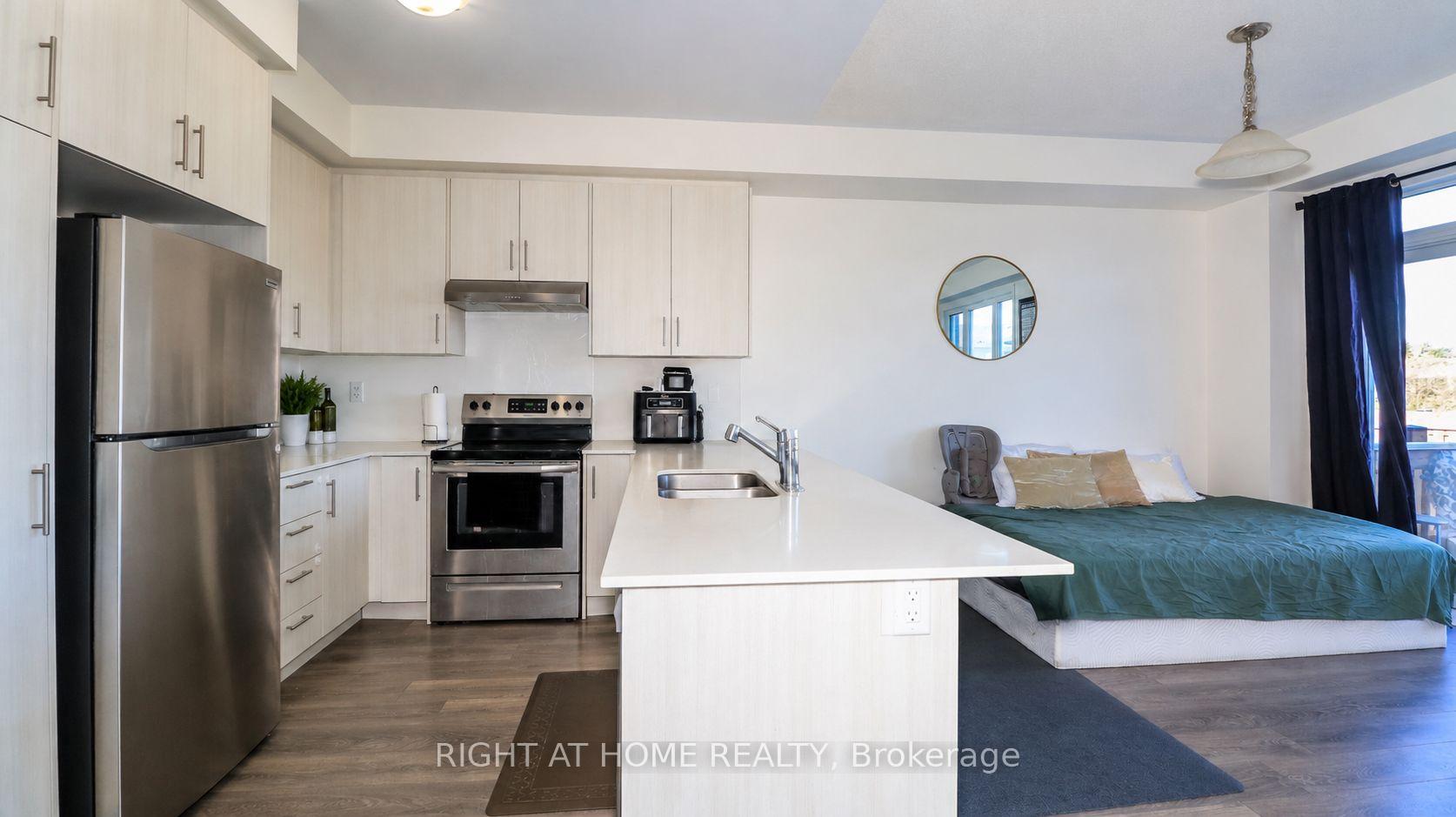 Photo 4 of 167 Shepherd Drive, Barrie, Rural Barrie Southeast — HOMEH