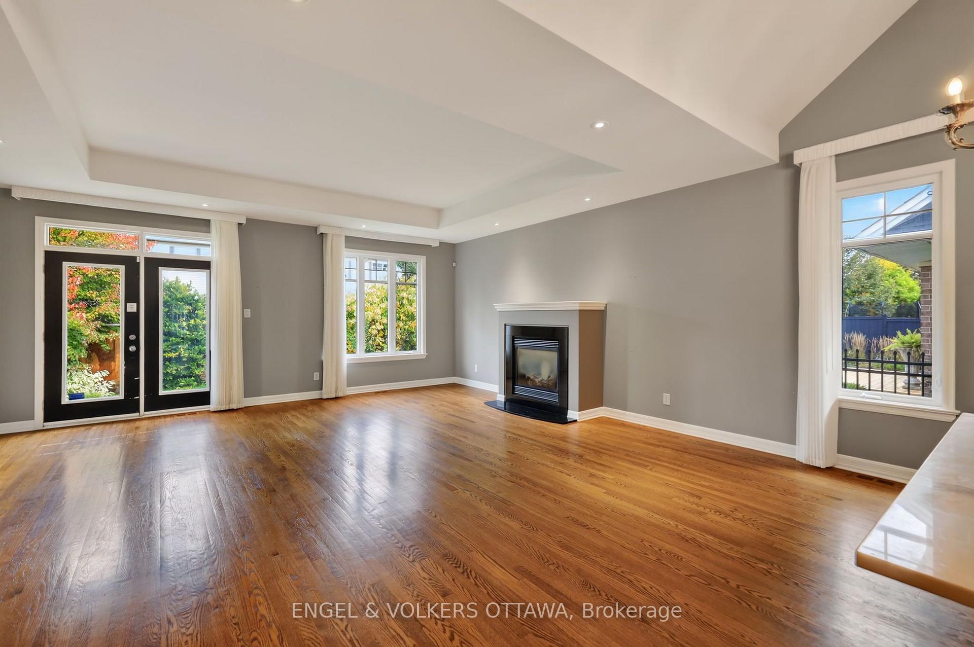 Photo 14 of 547 Kilbirnie Drive, Ottawa, Barrhaven - Stonebridge — HOMEH