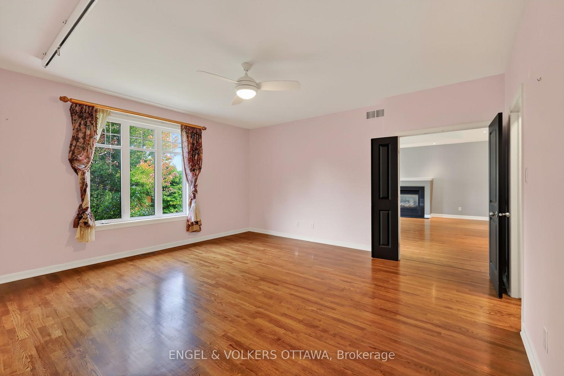 Photo 19 of 547 Kilbirnie Drive, Ottawa, Barrhaven - Stonebridge — HOMEH