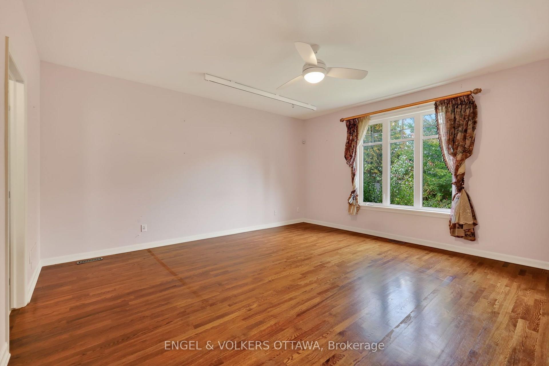 Photo 20 of 547 Kilbirnie Drive, Ottawa, Barrhaven - Stonebridge — HOMEH