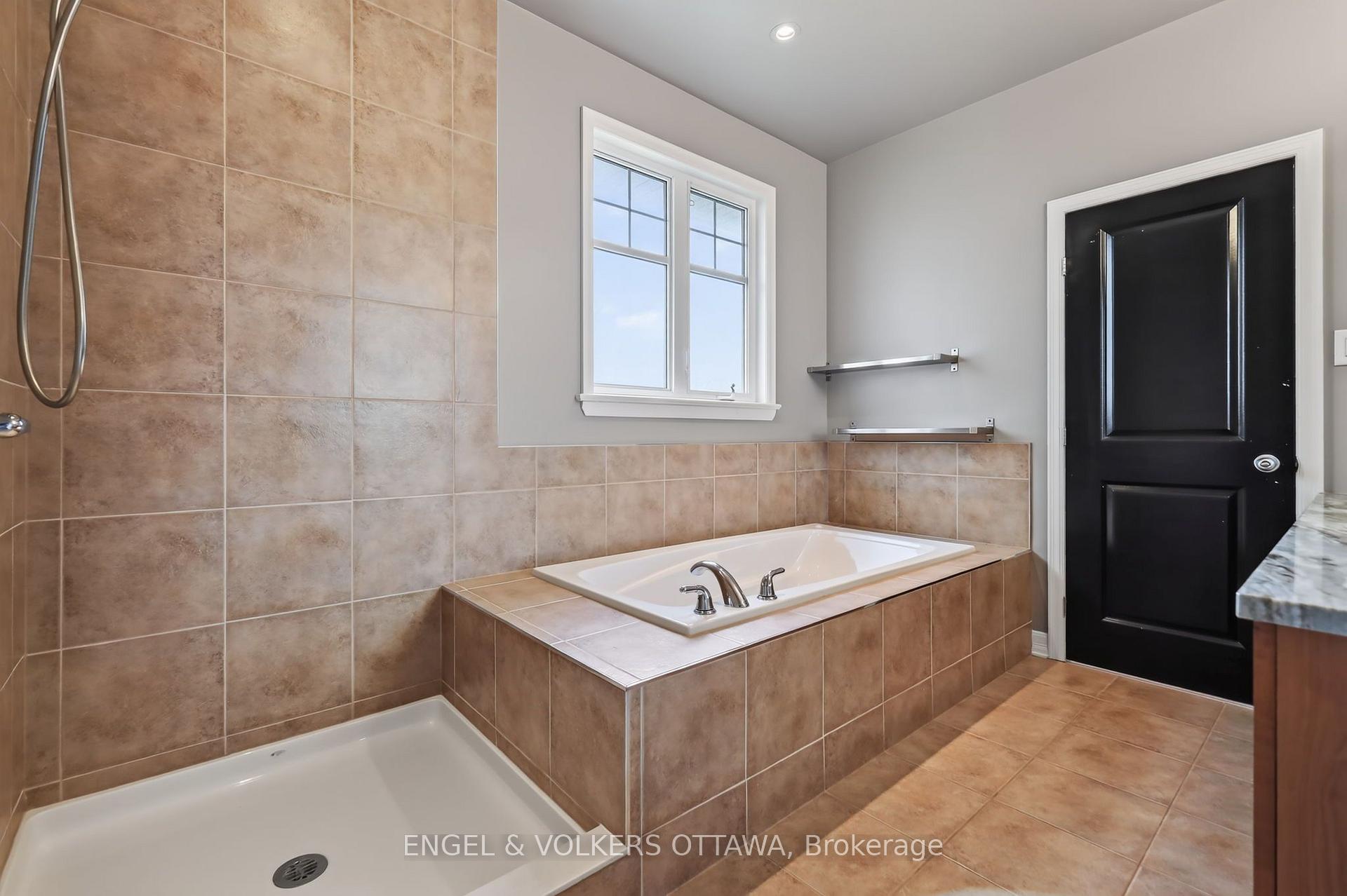 Photo 24 of 547 Kilbirnie Drive, Ottawa, Barrhaven - Stonebridge — HOMEH