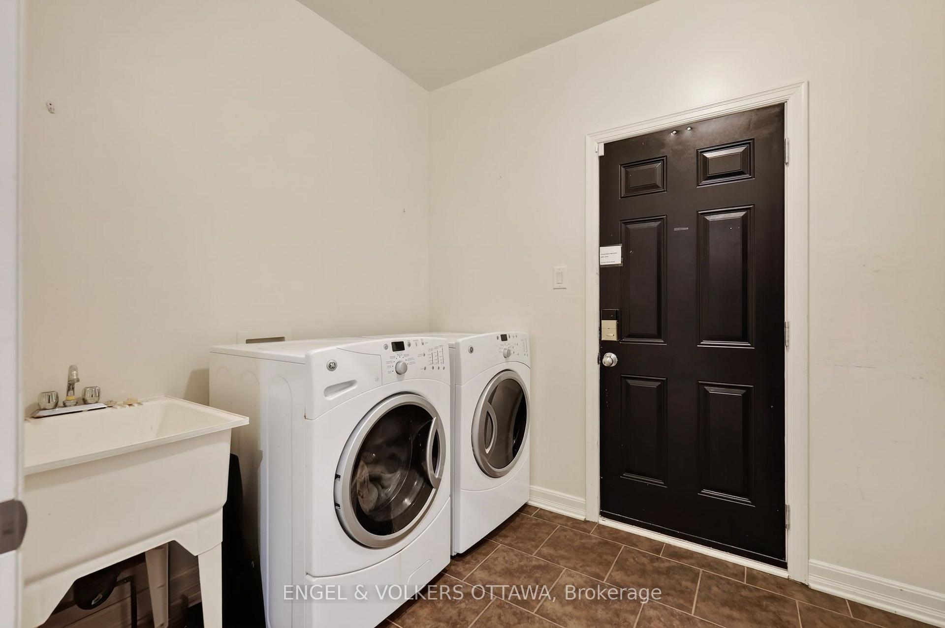 Photo 32 of 547 Kilbirnie Drive, Ottawa, Barrhaven - Stonebridge — HOMEH