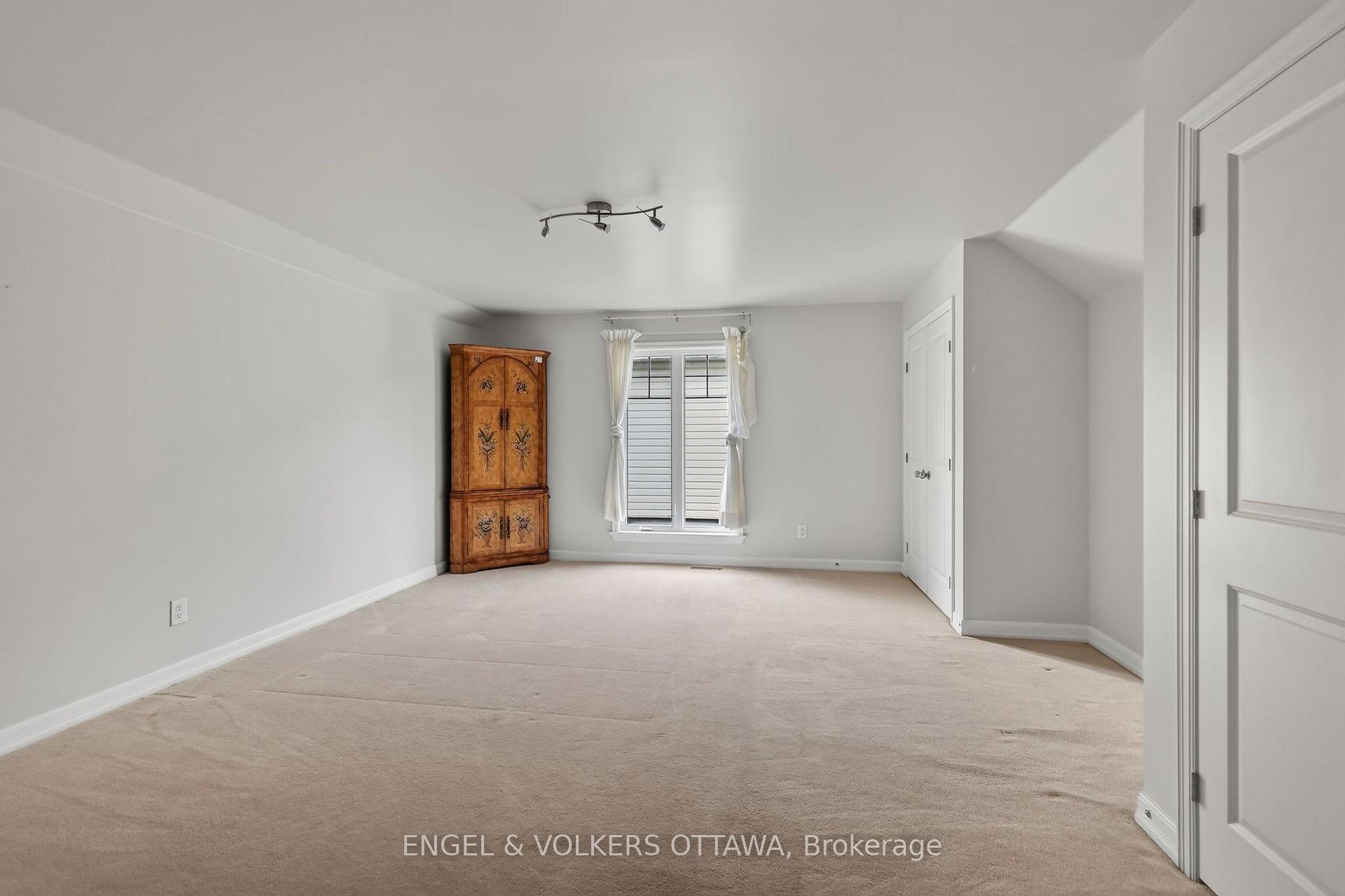 Photo 36 of 547 Kilbirnie Drive, Ottawa, Barrhaven - Stonebridge — HOMEH