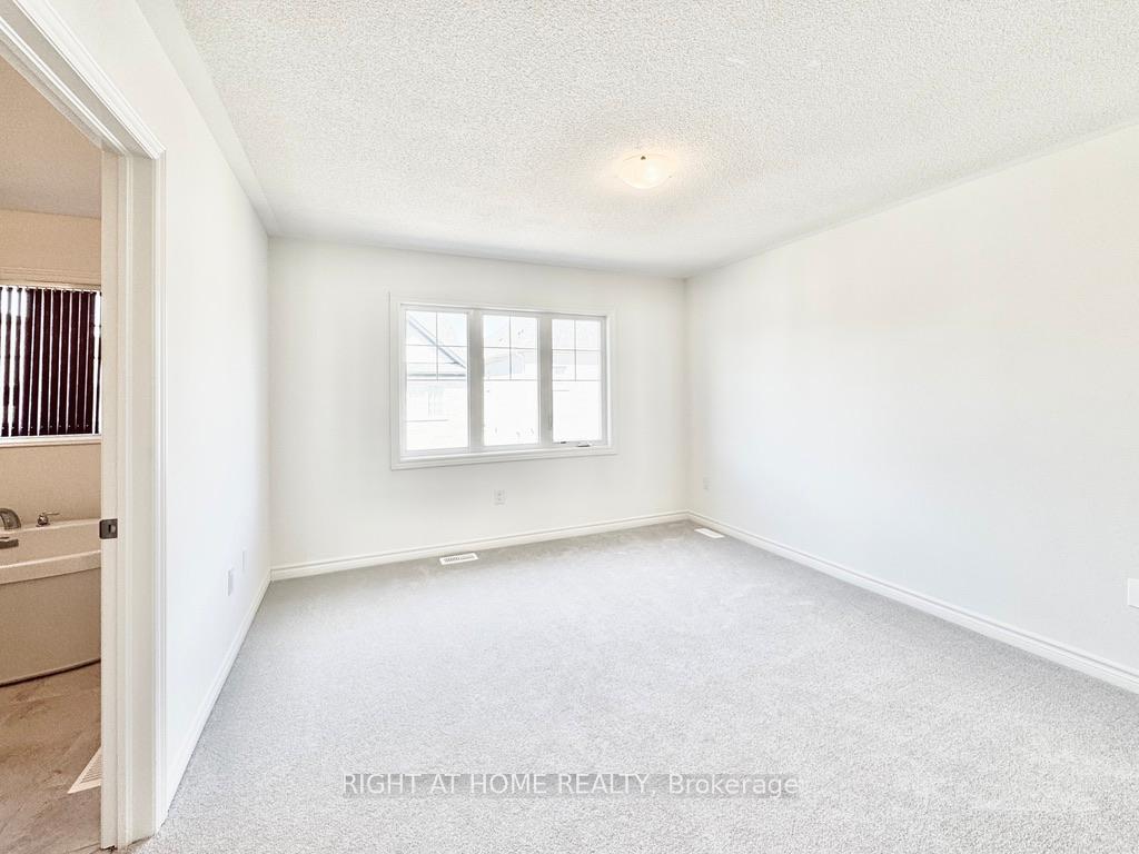 Photo 7 of 12 Daisy Street, Springwater, Midhurst — HOMEH