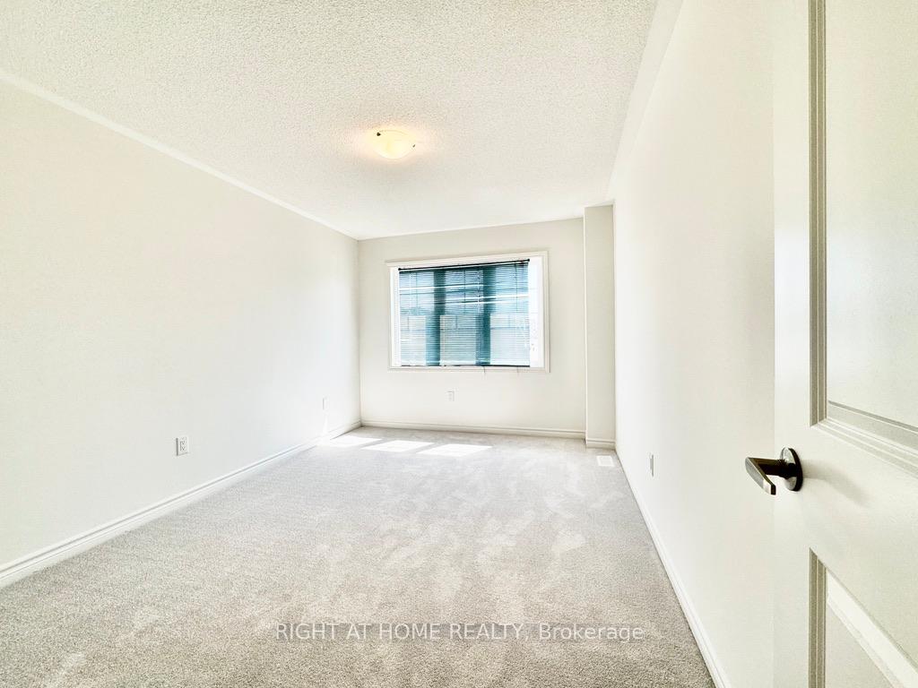 Photo 11 of 12 Daisy Street, Springwater, Midhurst — HOMEH
