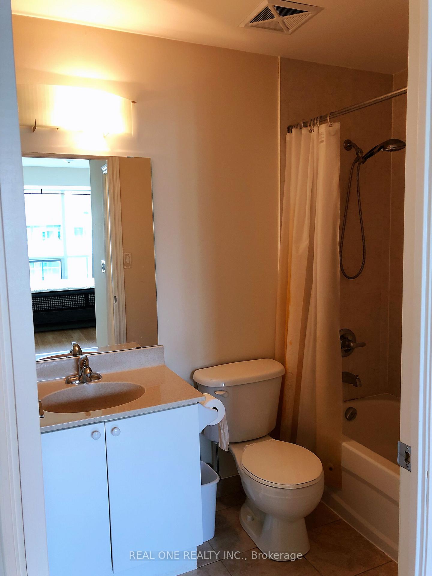 Photo 3 of Unit 901, 30 Clegg Road, Markham, Unionville — HOMEH