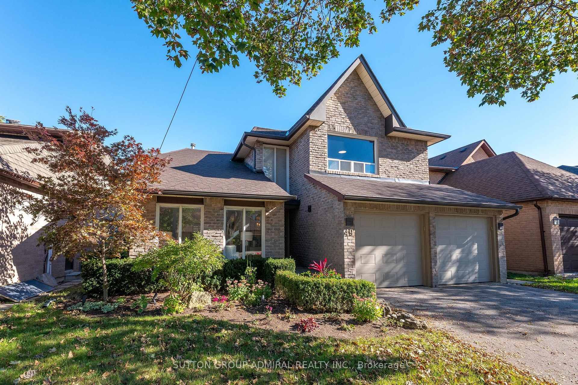 Photo 2 of 49 Hetherington Crescent, Vaughan, Brownridge — HOMEH