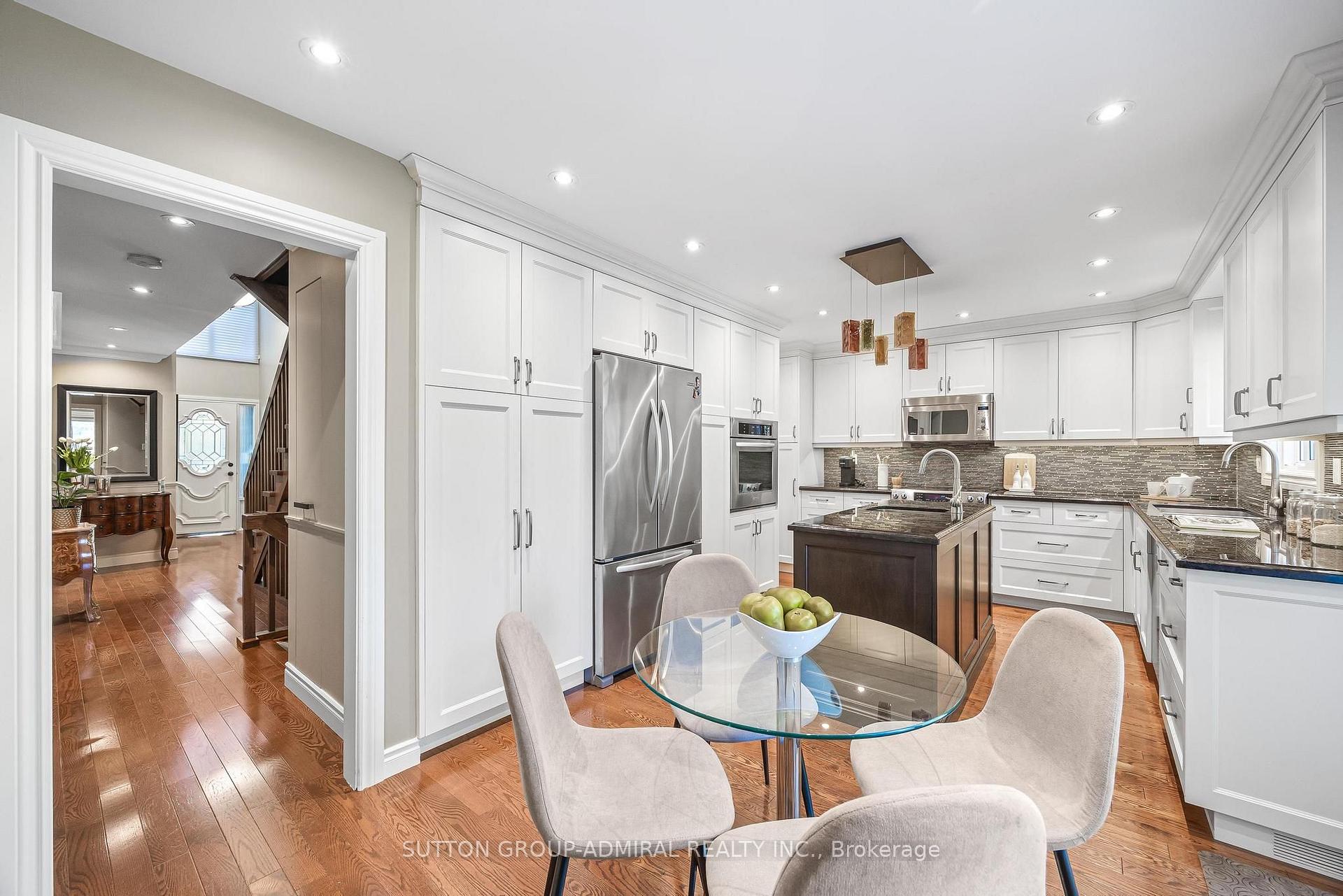 Photo 10 of 49 Hetherington Crescent, Vaughan, Brownridge — HOMEH
