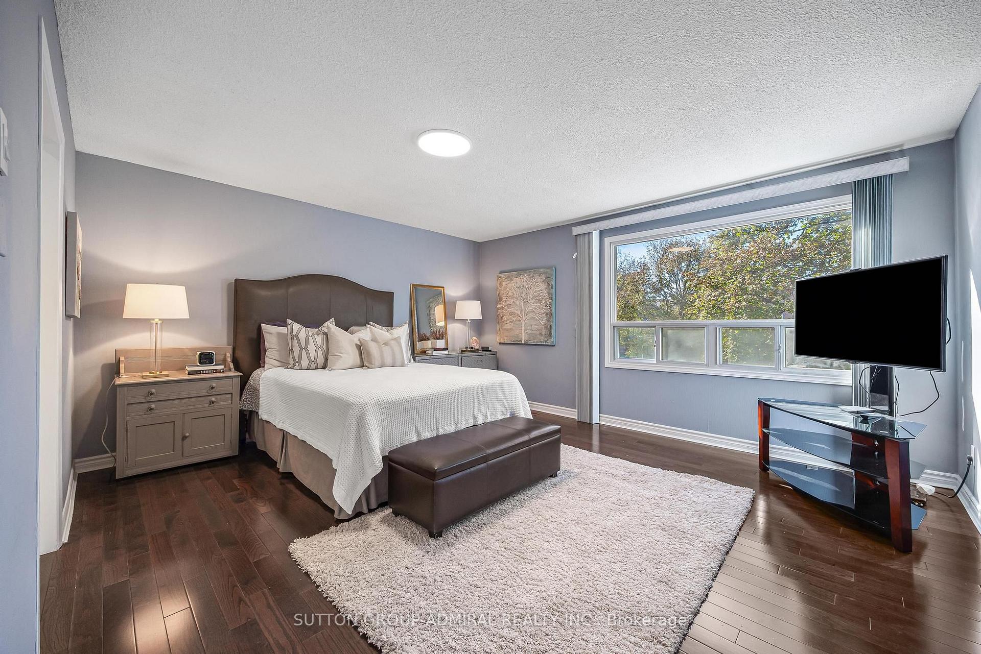 Photo 17 of 49 Hetherington Crescent, Vaughan, Brownridge — HOMEH