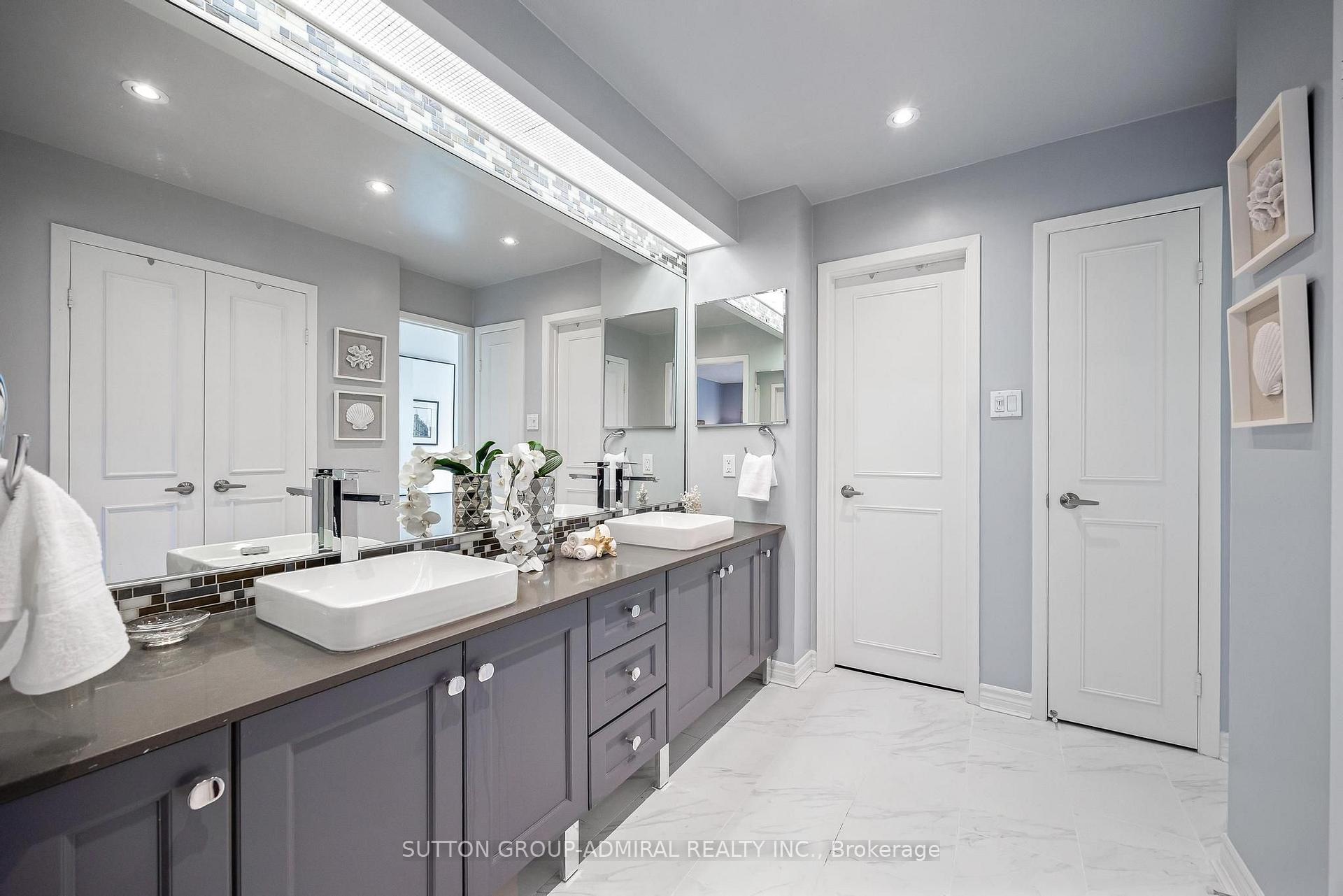 Photo 19 of 49 Hetherington Crescent, Vaughan, Brownridge — HOMEH