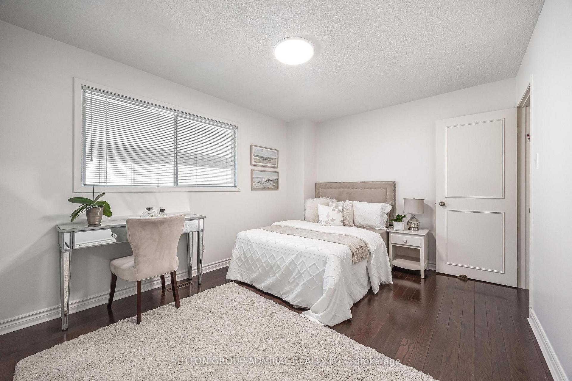 Photo 23 of 49 Hetherington Crescent, Vaughan, Brownridge — HOMEH