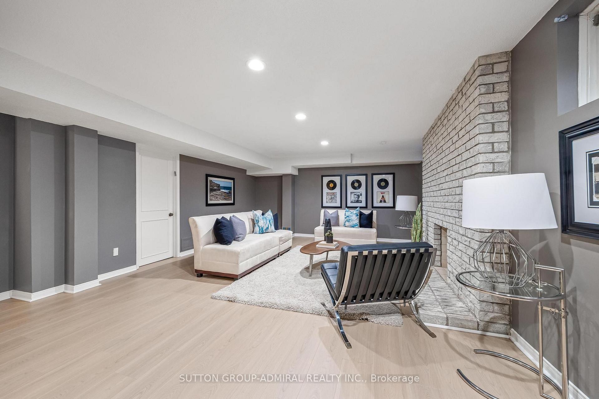 Photo 28 of 49 Hetherington Crescent, Vaughan, Brownridge — HOMEH