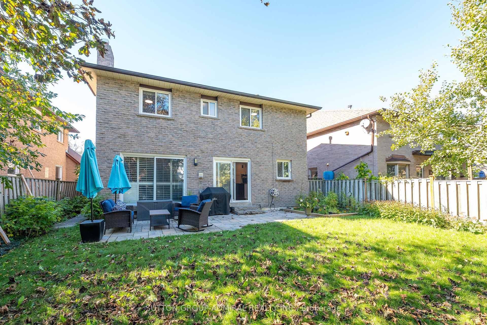 Photo 33 of 49 Hetherington Crescent, Vaughan, Brownridge — HOMEH