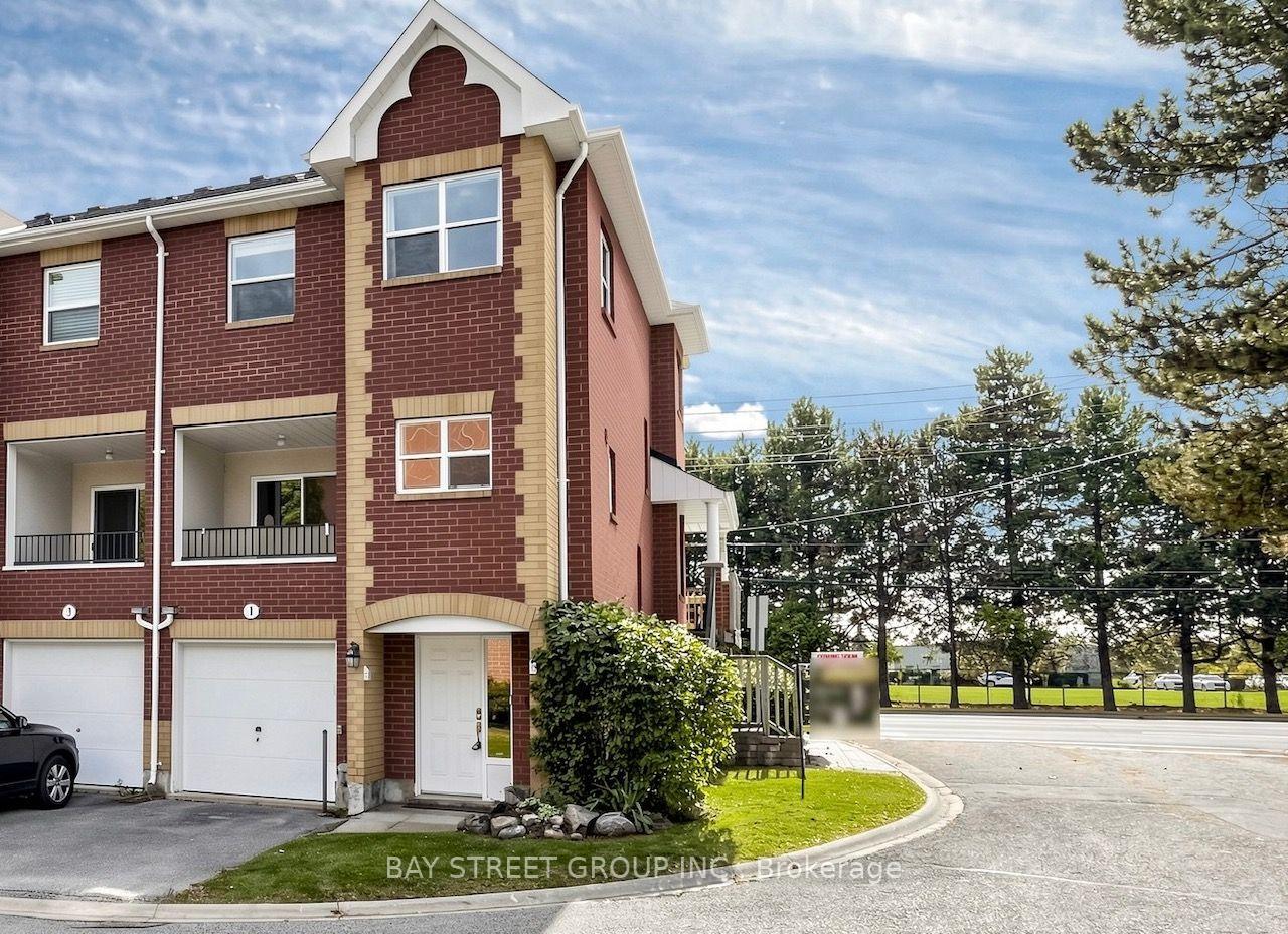 Photo 2 of 1 Maple Park Way, Markham, Milliken Mills West — HOMEH