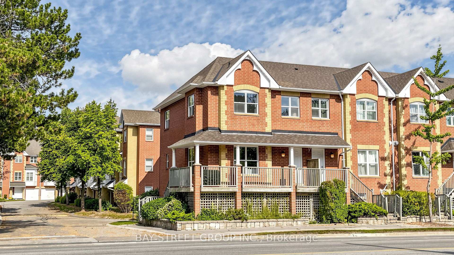 Photo 12 of 1 Maple Park Way, Markham, Milliken Mills West — HOMEH