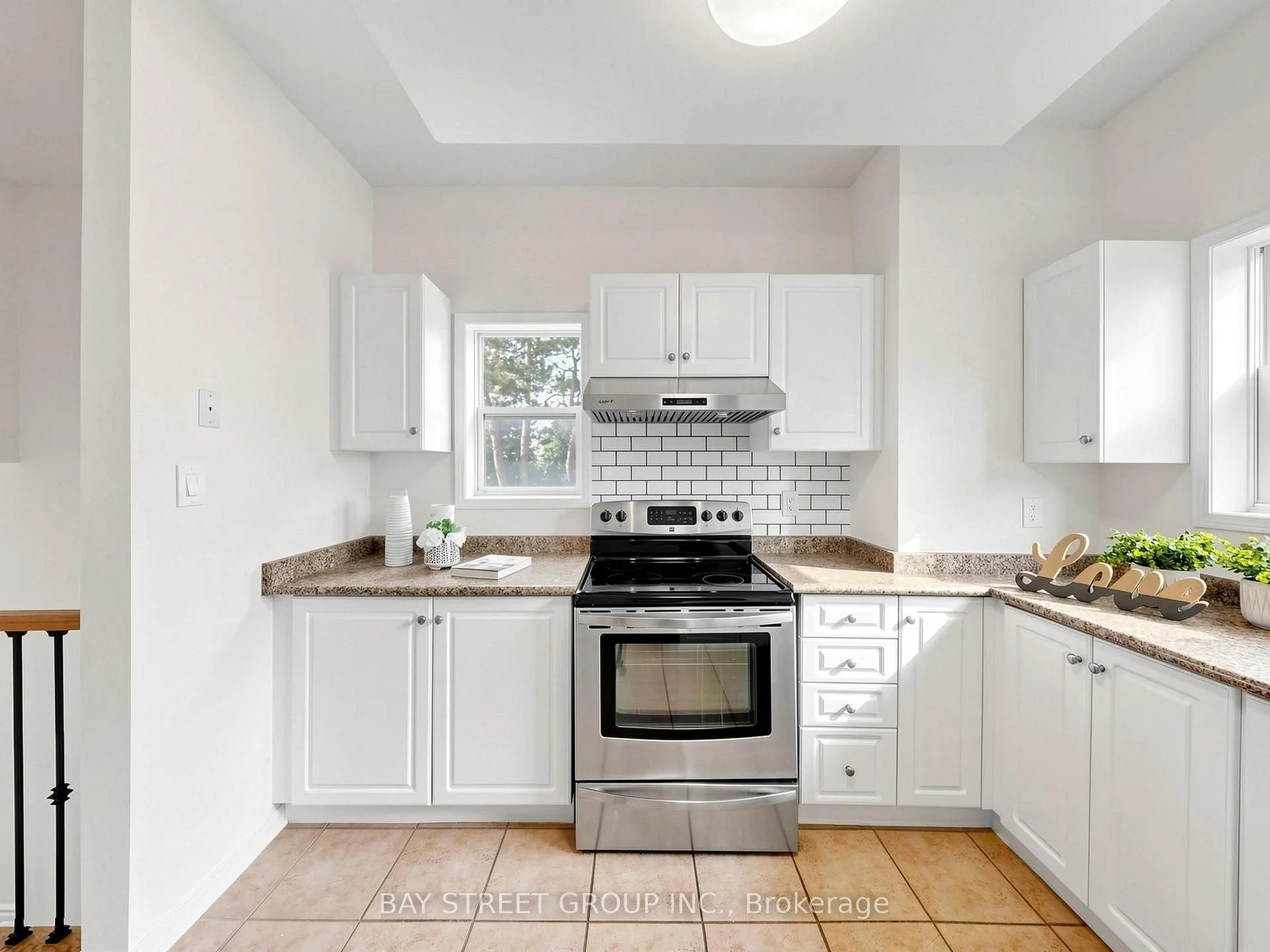 Photo 75 of 1 Maple Park Way, Markham, Milliken Mills West — HOMEH