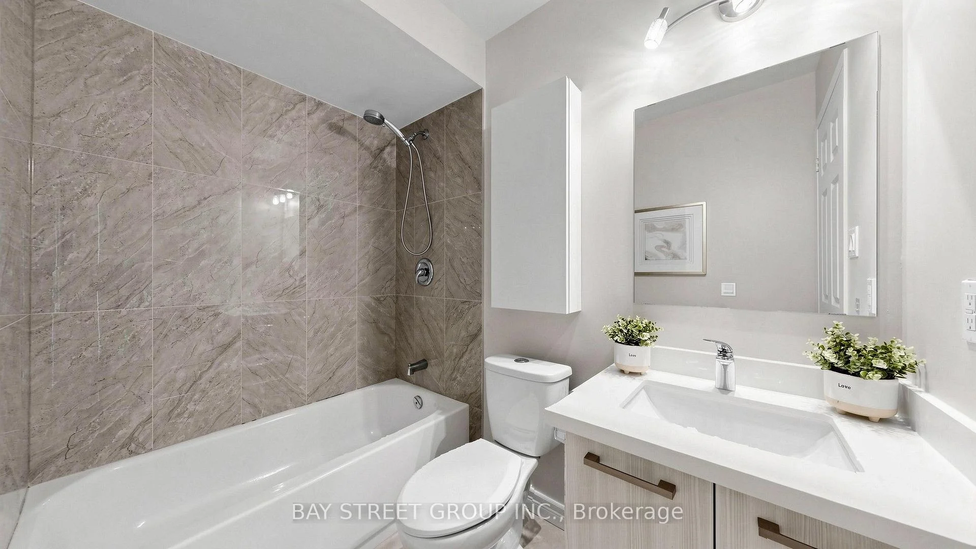 Photo 98 of 1 Maple Park Way, Markham, Milliken Mills West — HOMEH