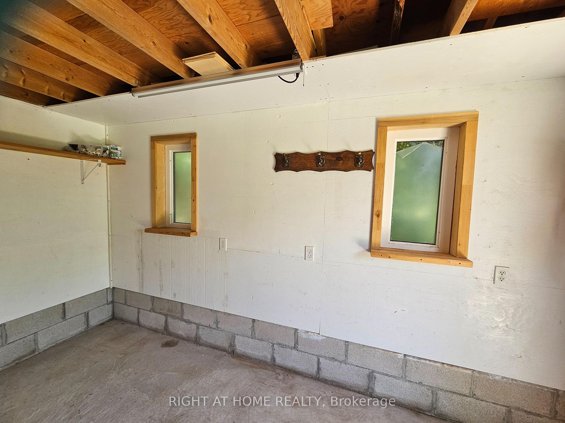 Photo 34 of 402 Lambton Street E, West Grey — HOMEH