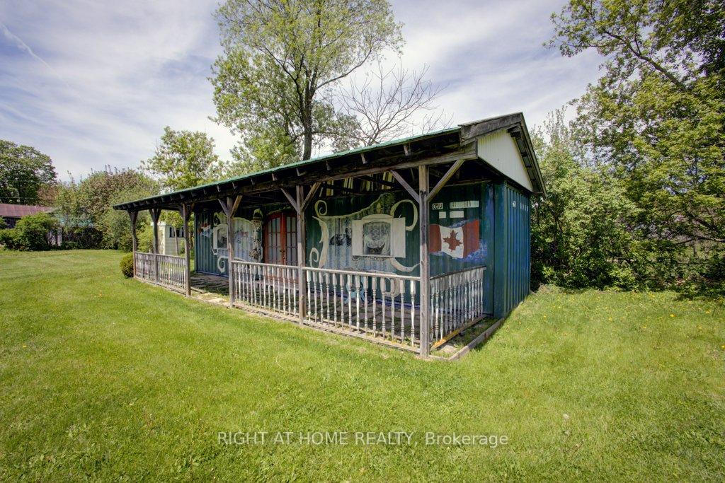 Photo 37 of 402 Lambton Street E, West Grey — HOMEH