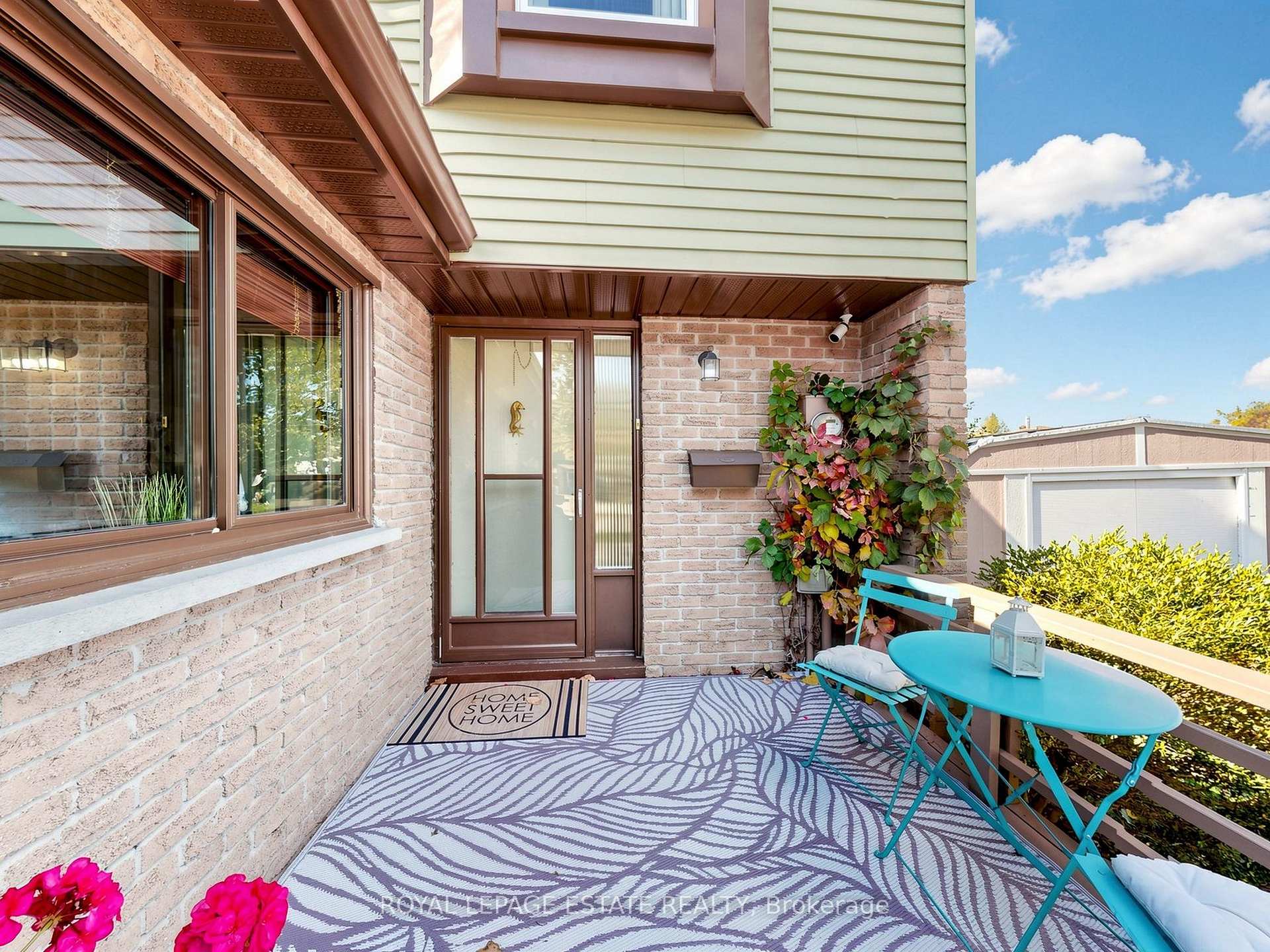 Photo 3 of 38 Burbank Crescent, Orangeville — HOMEH