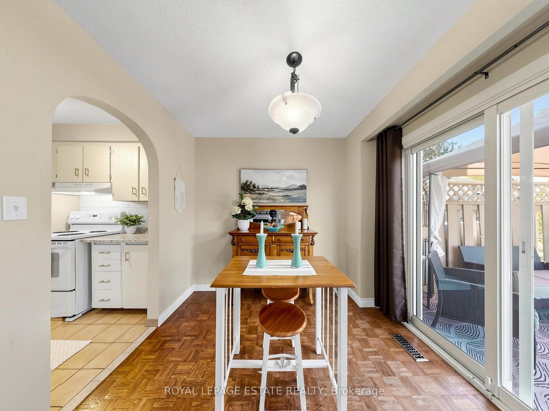 Photo 8 of 38 Burbank Crescent, Orangeville — HOMEH