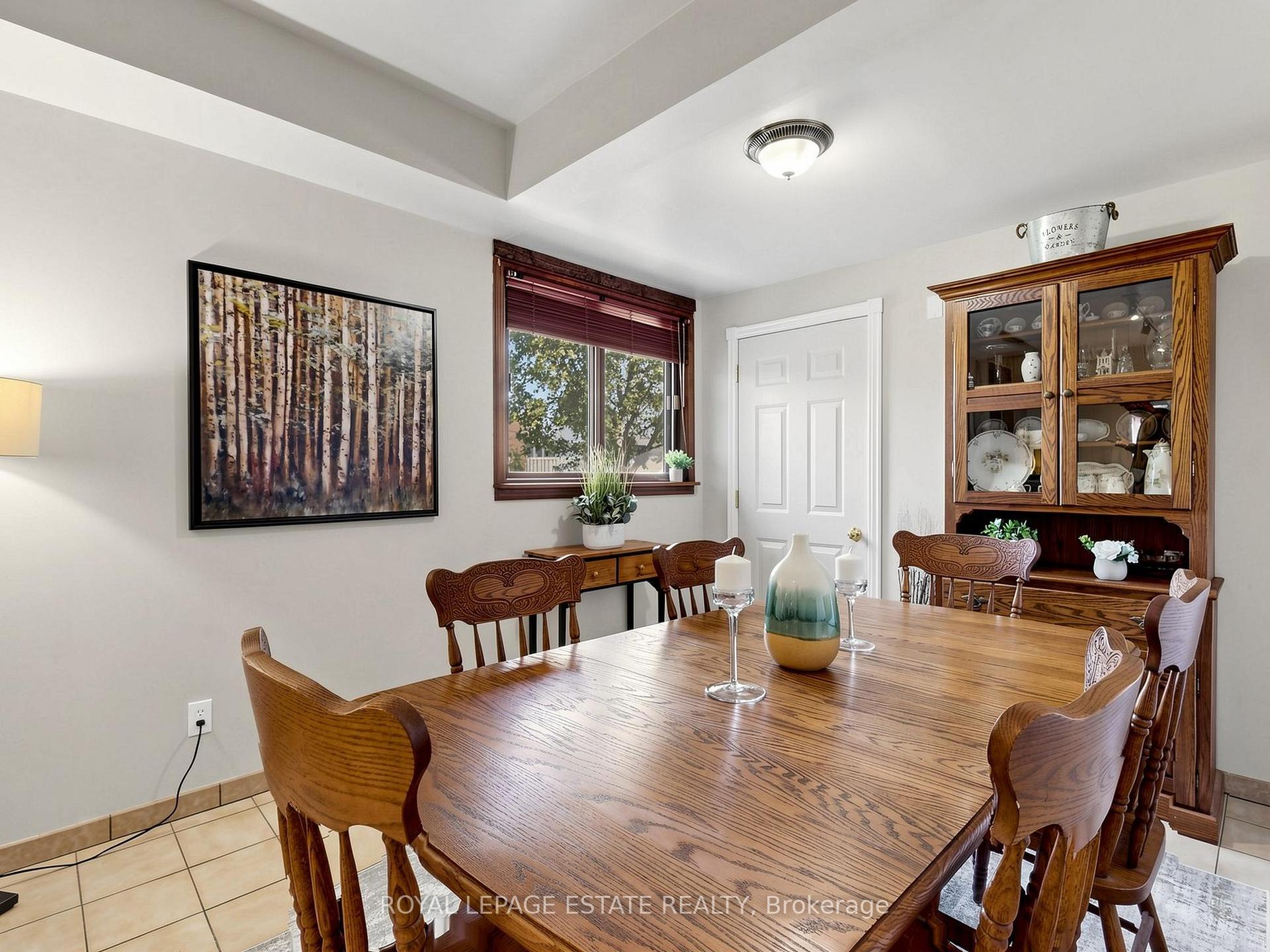 Photo 18 of 38 Burbank Crescent, Orangeville — HOMEH