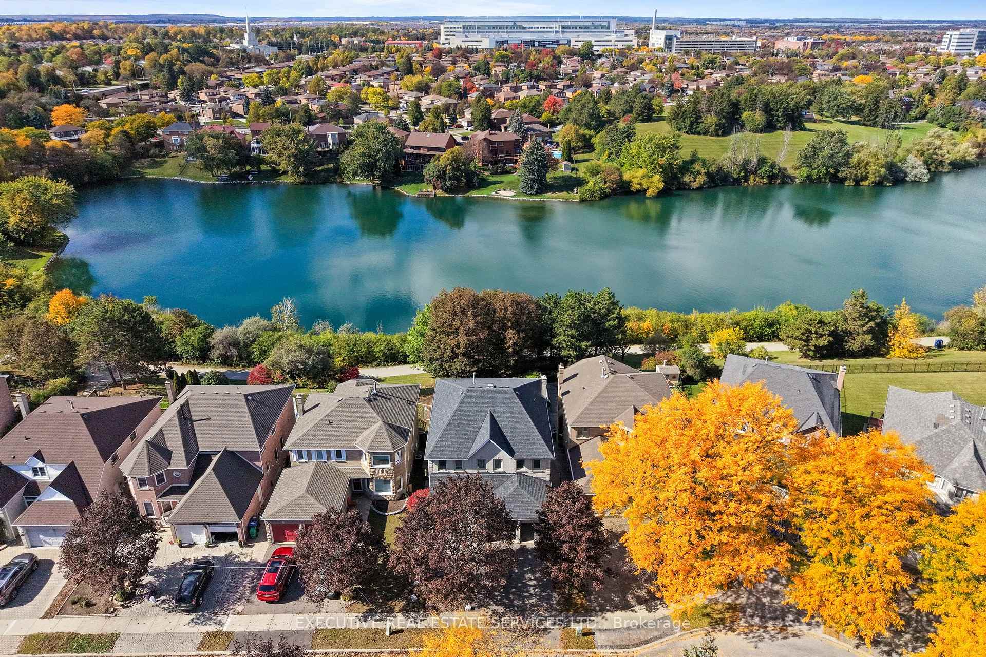 Photo 4 of 56 Pleasant Valley Place, Brampton, Northgate — HOMEH