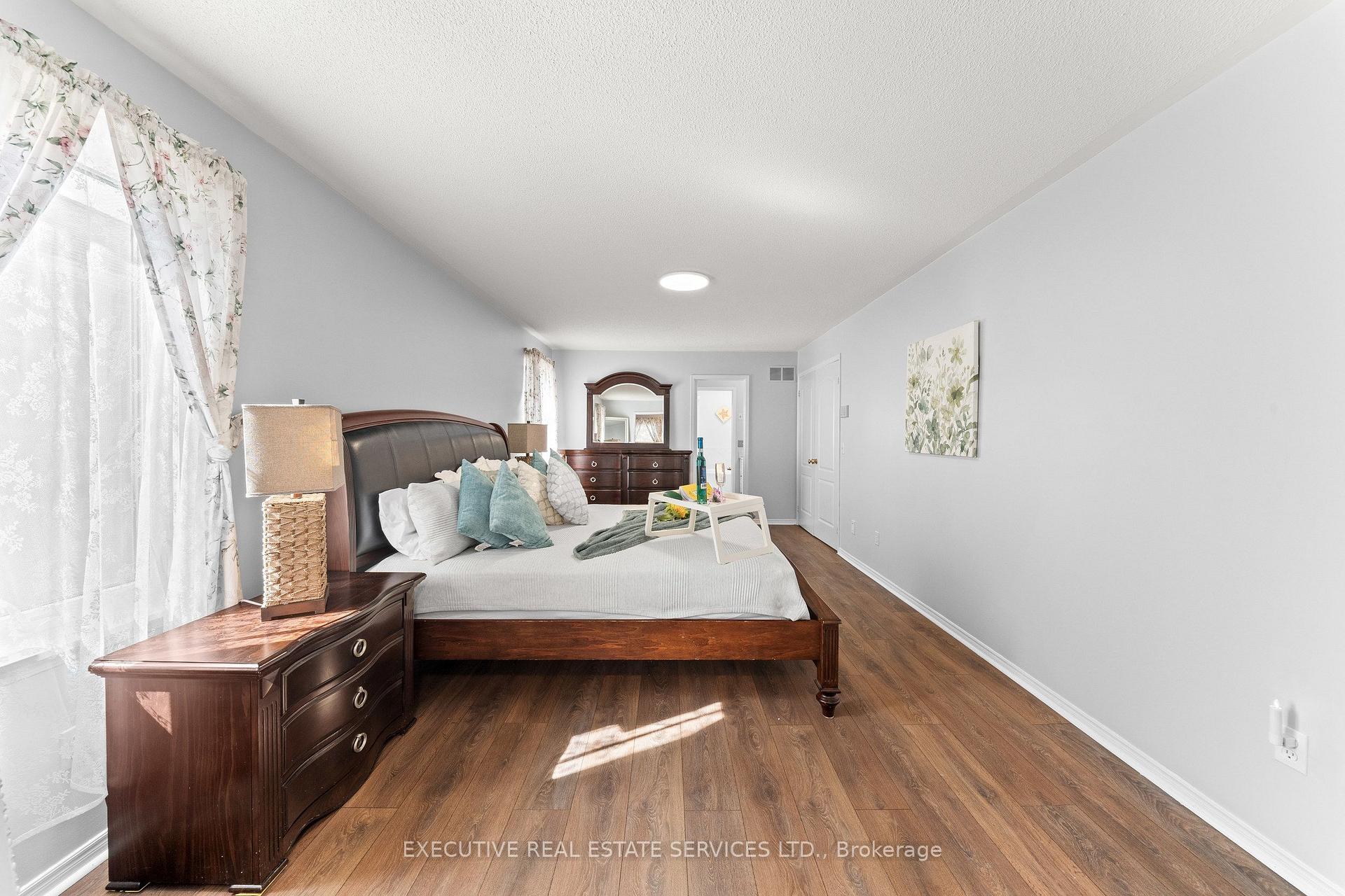 Photo 23 of 56 Pleasant Valley Place, Brampton, Northgate — HOMEH