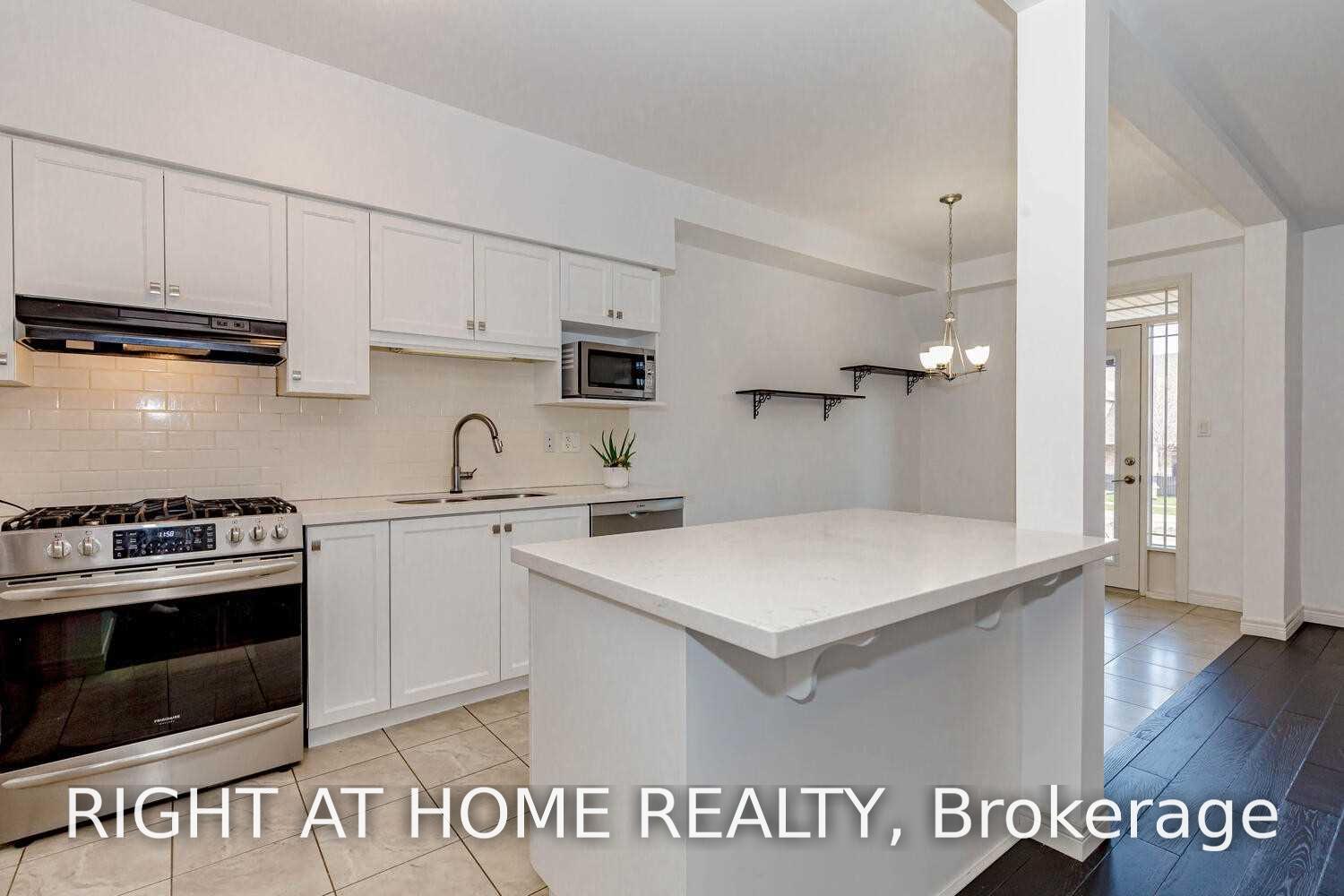 Photo 12 of Unit 11, 6 Chestnut Drive, Grimsby, Grimsby West — HOMEH