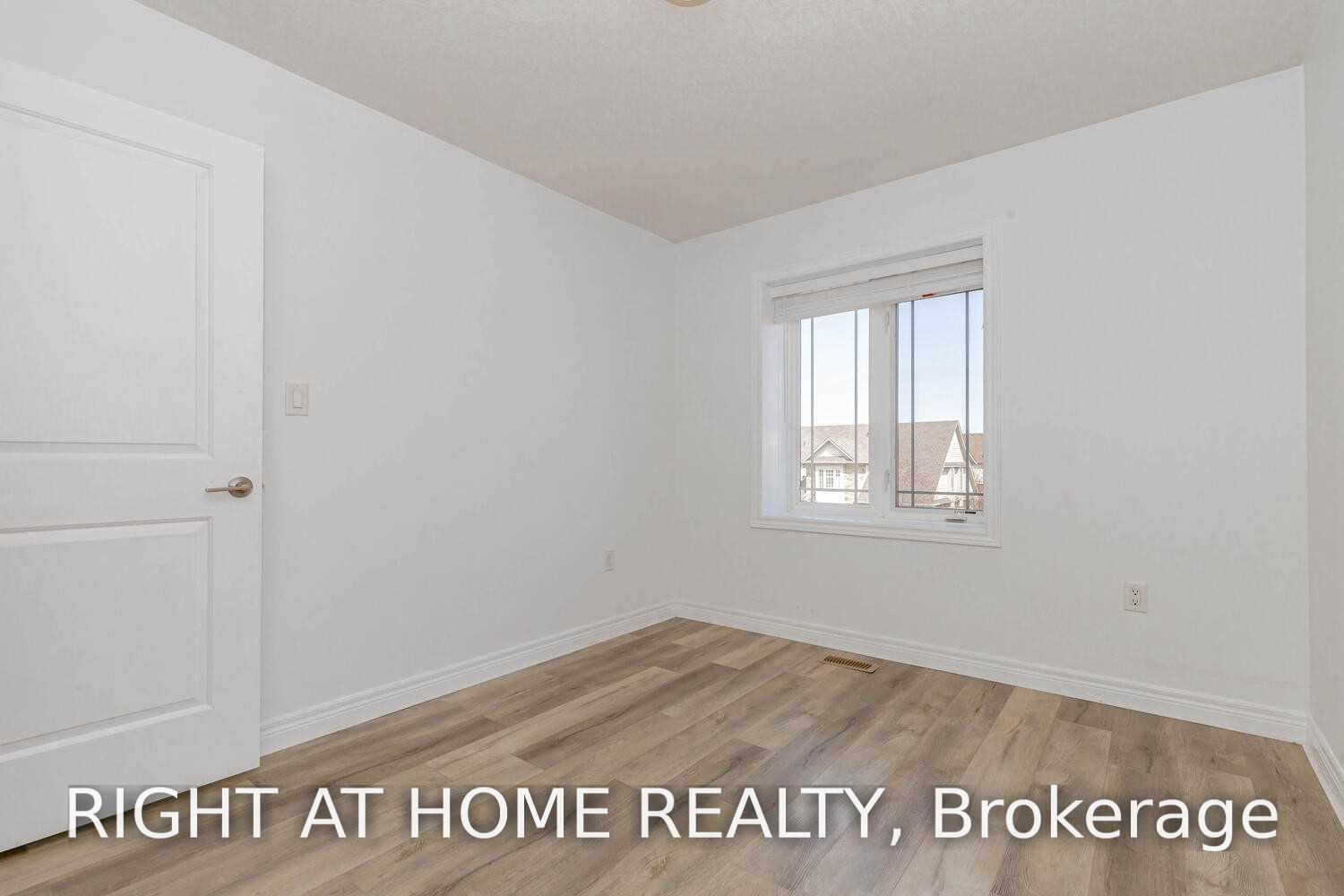 Photo 22 of Unit 11, 6 Chestnut Drive, Grimsby, Grimsby West — HOMEH