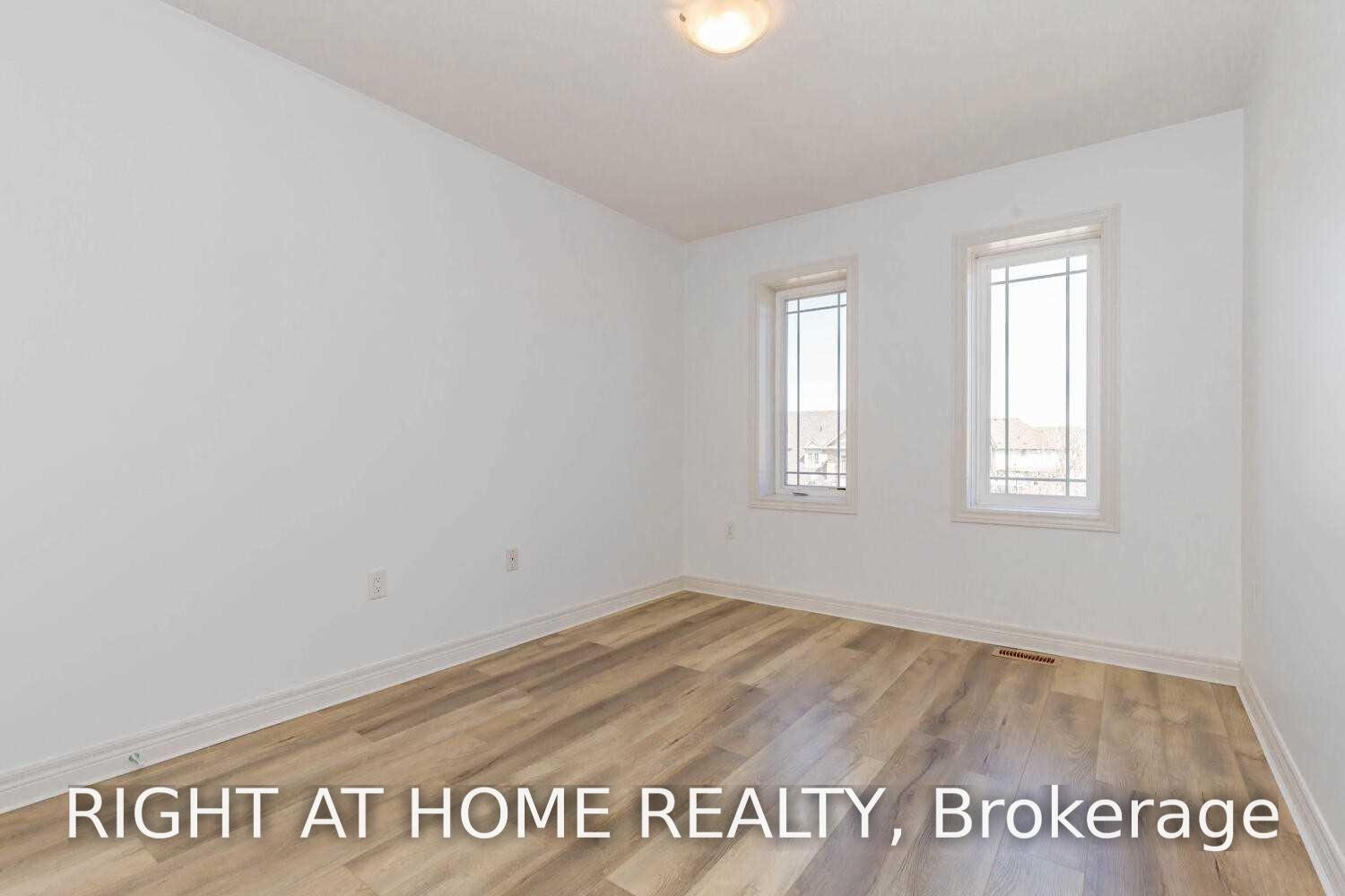 Photo 24 of Unit 11, 6 Chestnut Drive, Grimsby, Grimsby West — HOMEH