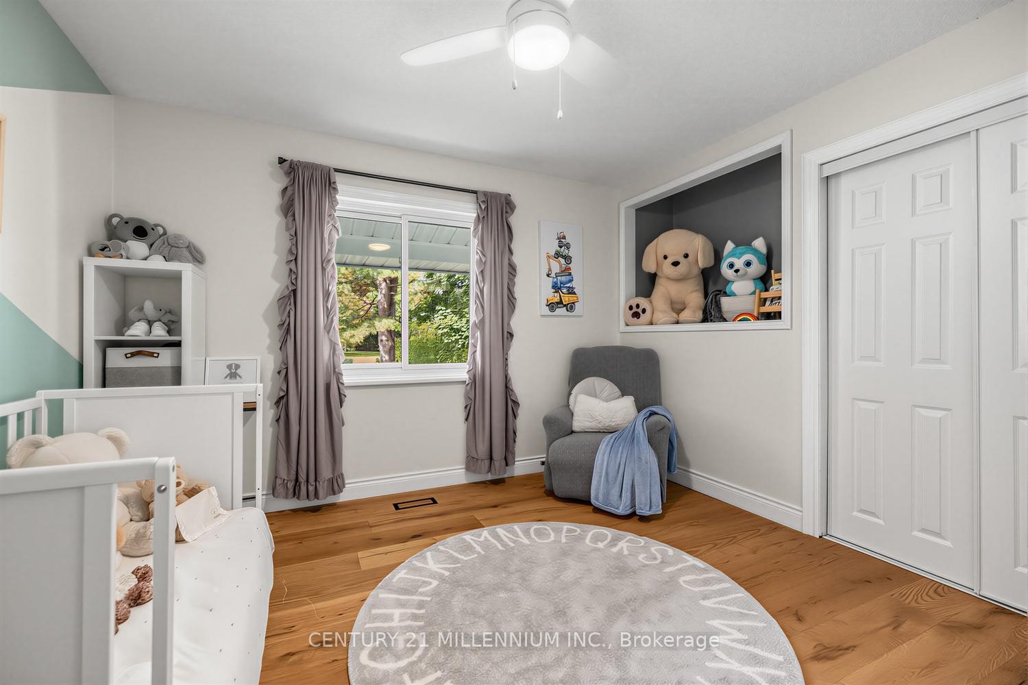 Photo 23 of 35 Cloverhill Crescent, Innisfil, Cookstown — HOMEH