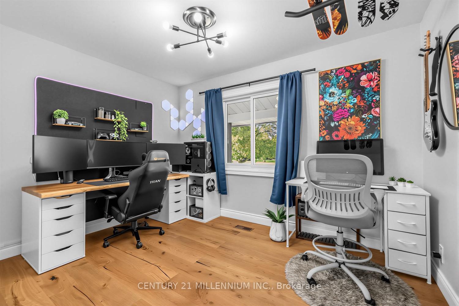 Photo 26 of 35 Cloverhill Crescent, Innisfil, Cookstown — HOMEH