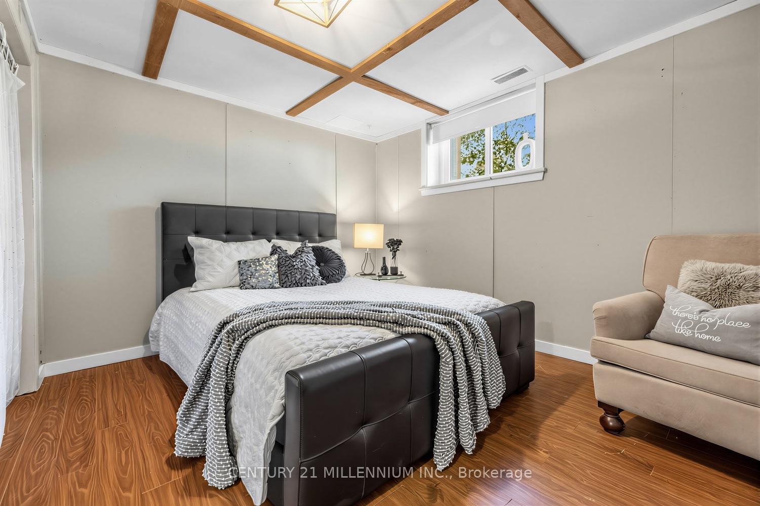 Photo 35 of 35 Cloverhill Crescent, Innisfil, Cookstown — HOMEH